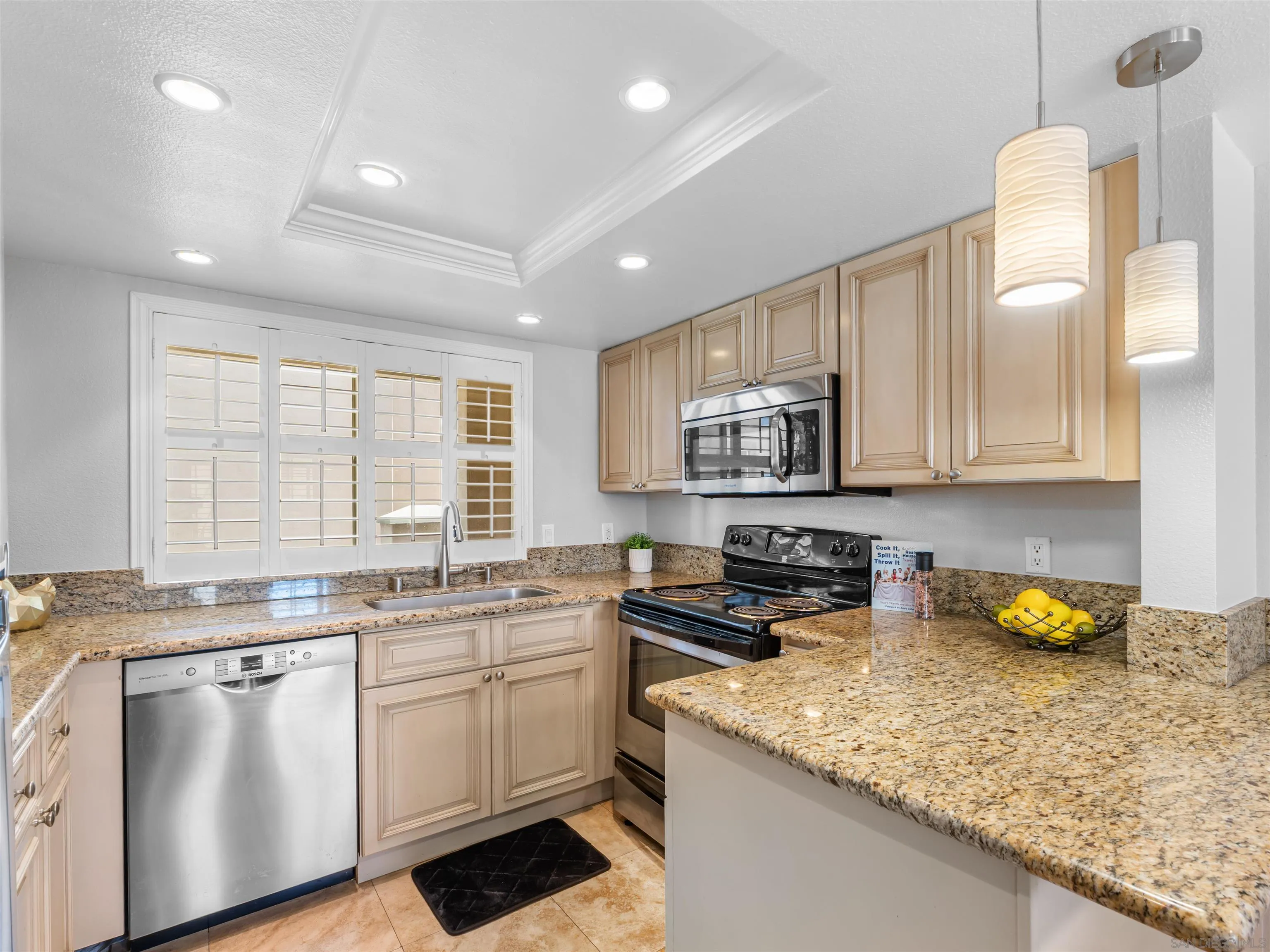 Photo #12: 260013626 Listing: Photo #12