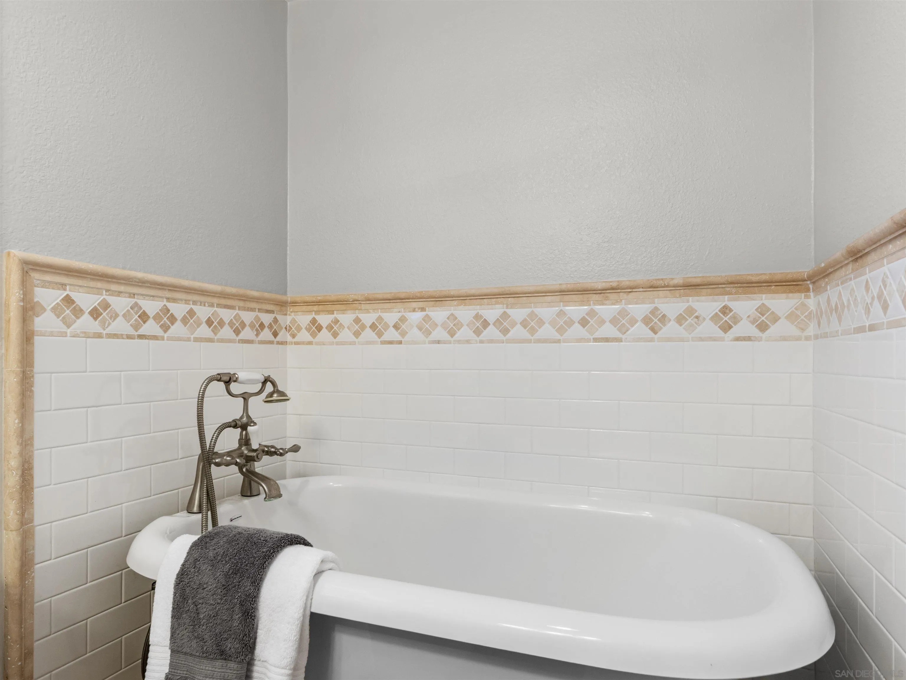 Photo #28: 260013626 Listing: Photo #28