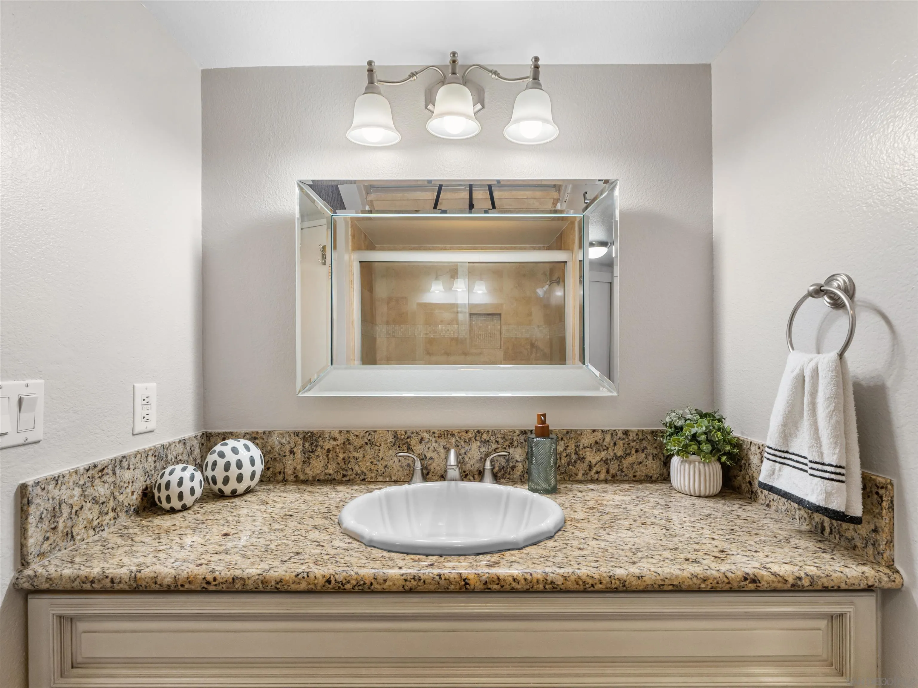 Photo #22: 260013626 Listing: Photo #22