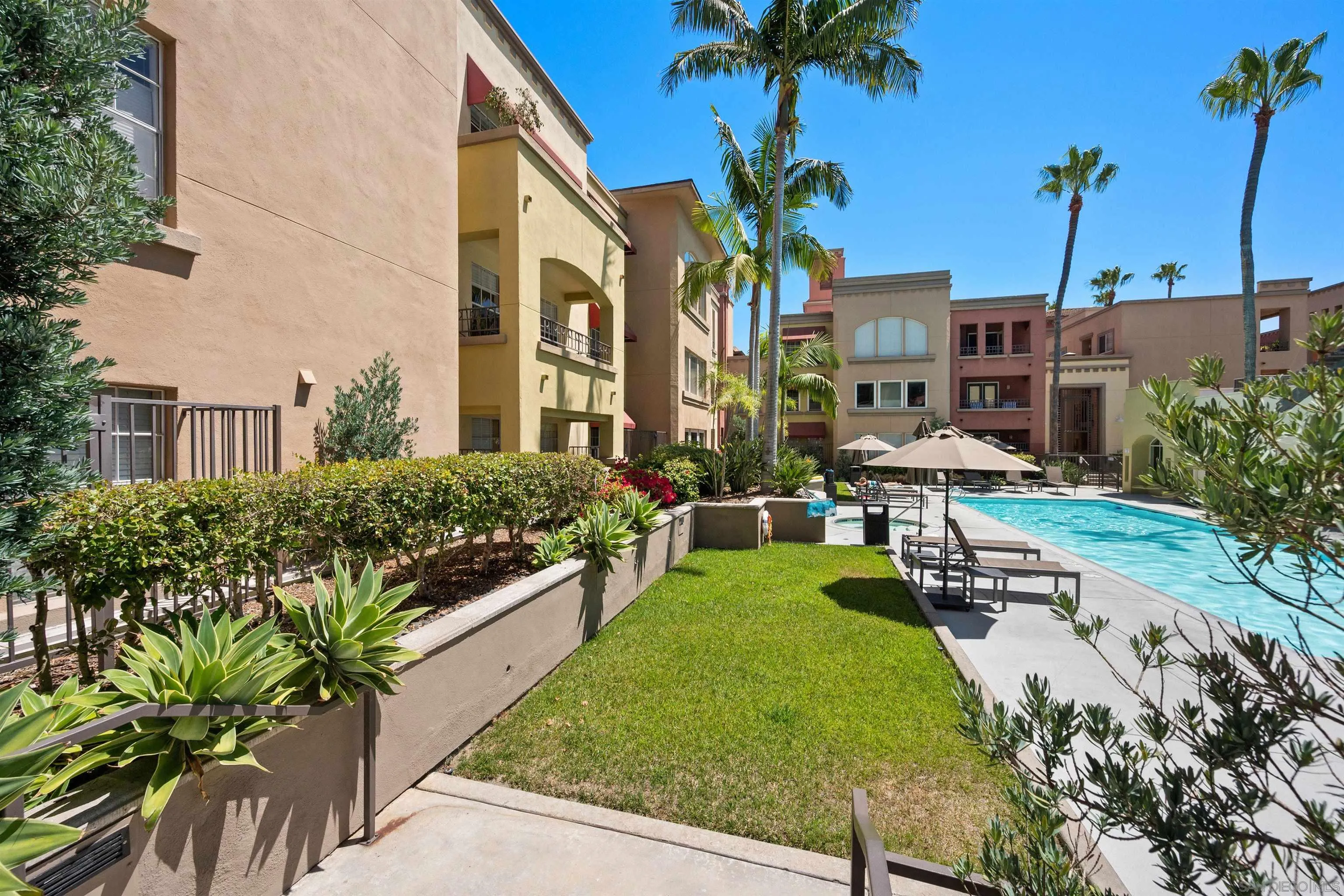 https://cdn.realtyfeed.com/cdn/127/260013626/fe81982a7a4d135eac6c404e77e00e82.webp