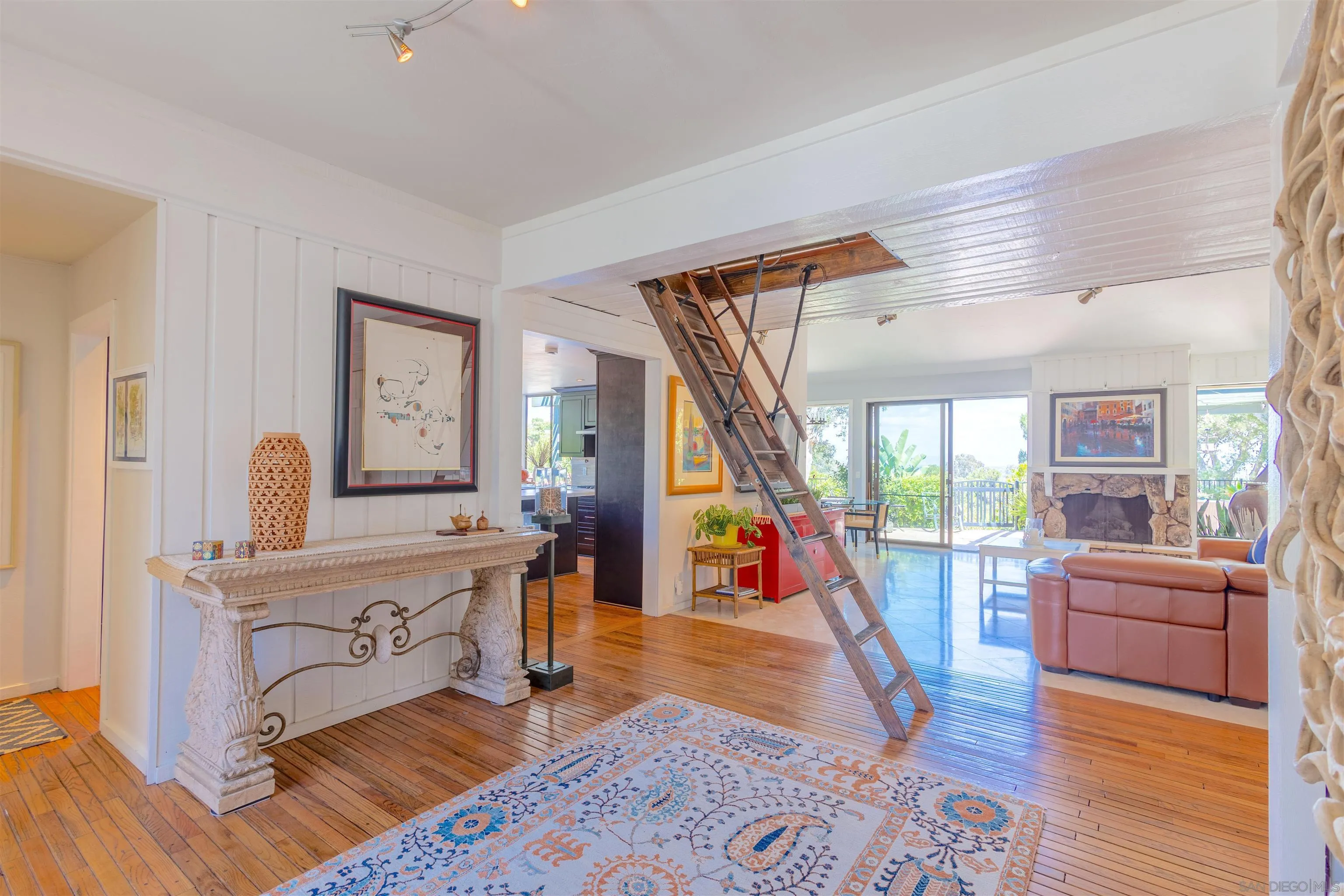 https://cdn.realtyfeed.com/cdn/127/260013628/2d21453d60943a4481b018dfc8871b46.webp