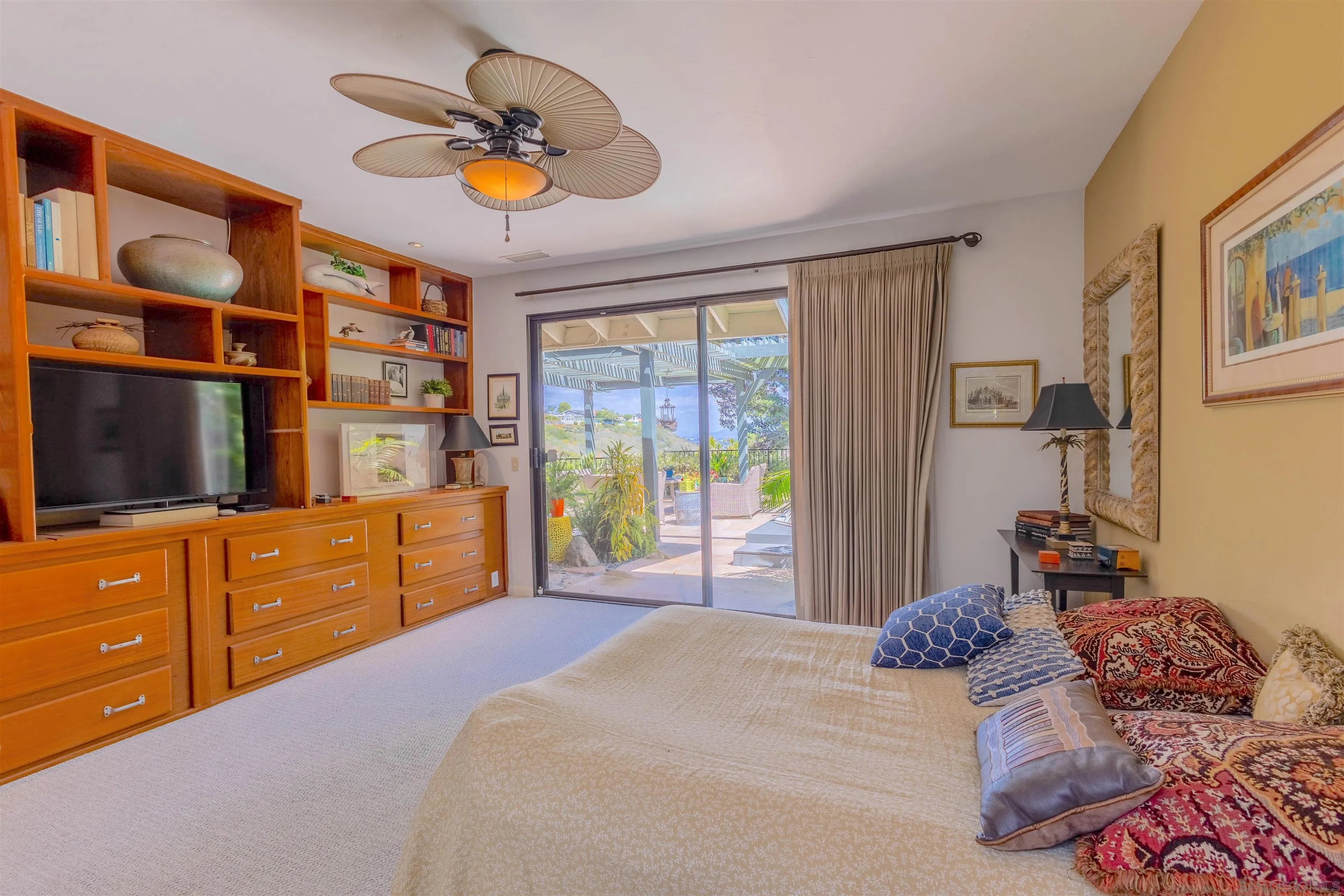 https://cdn.realtyfeed.com/cdn/127/260013628/335764898bca22f820455367f9635cc2.webp