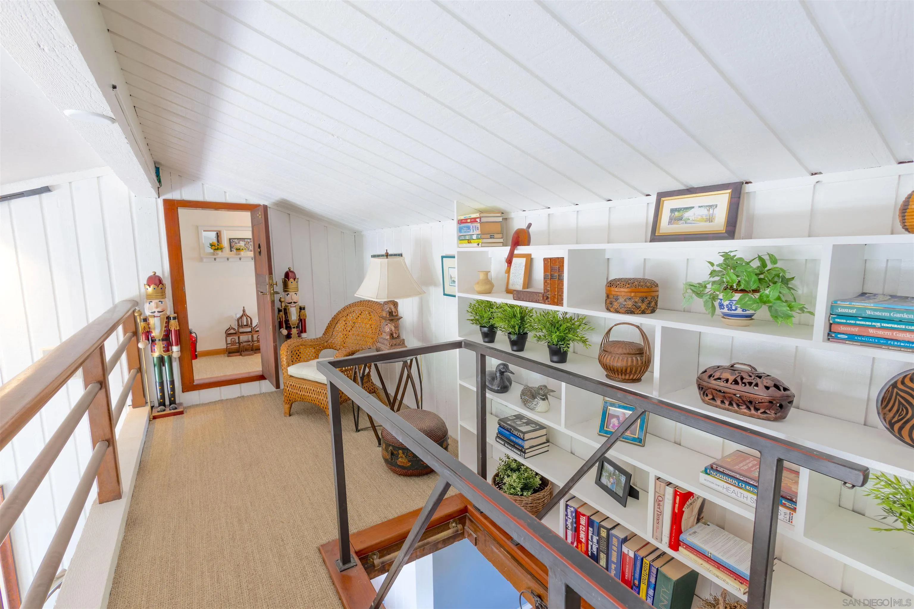https://cdn.realtyfeed.com/cdn/127/260013628/92bd0a4ae731ca69e8de030119cc8546.webp