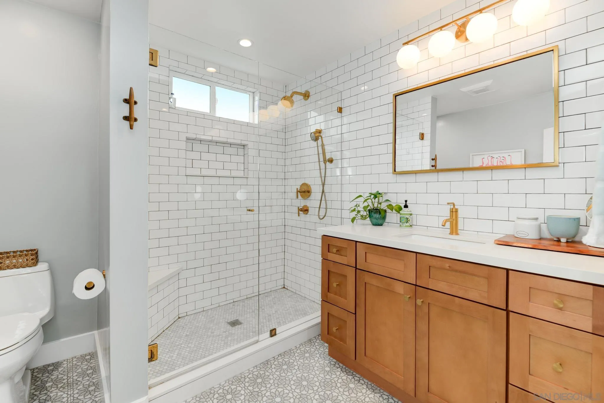 https://cdn.realtyfeed.com/cdn/127/260013630/7cda130e643bb3f7aac2c522ccf0bdaf.webp
