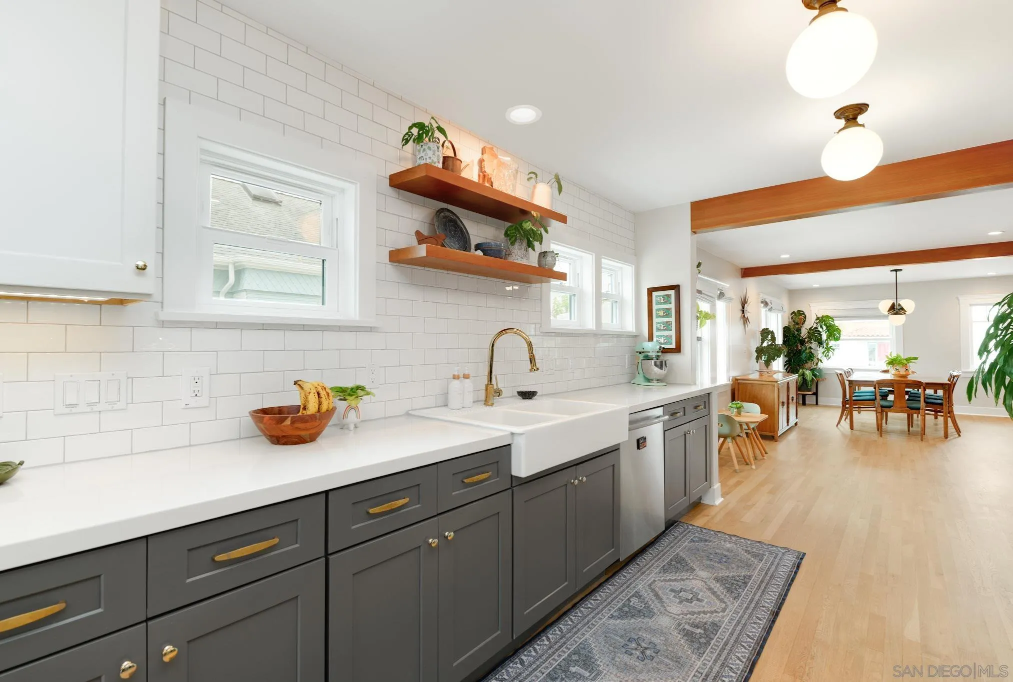 https://cdn.realtyfeed.com/cdn/127/260013630/c89e88075fd881430f88e0661f6a79d0.webp