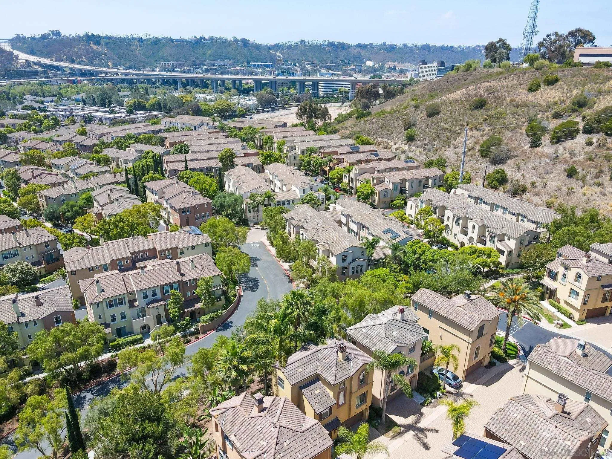 https://cdn.realtyfeed.com/cdn/127/260013631/03343f141ed39c2d29d5cb3222ceeaba.webp