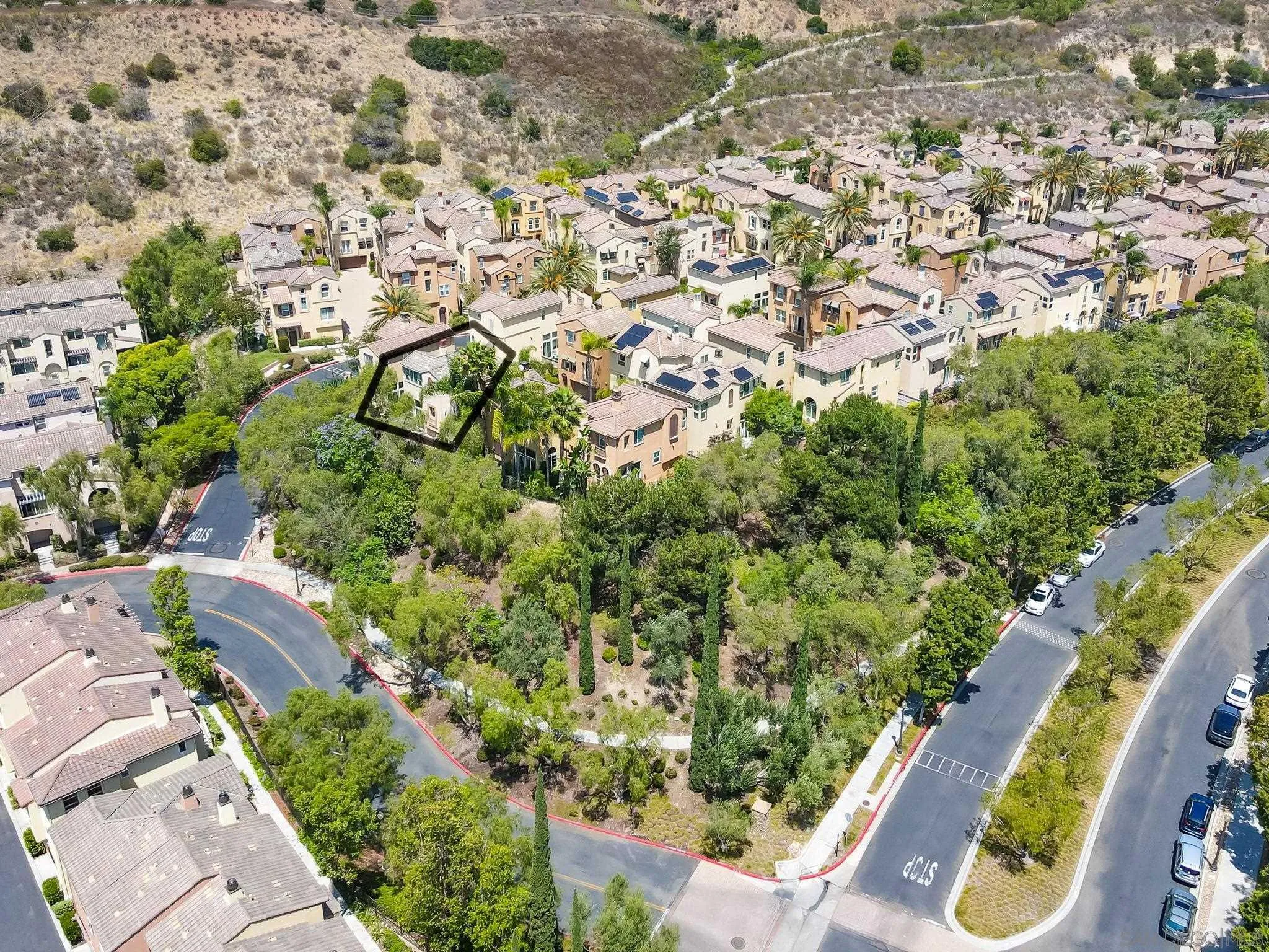 https://cdn.realtyfeed.com/cdn/127/260013631/43870cbeeaf32f5c0ae642c4de2e52c3.webp