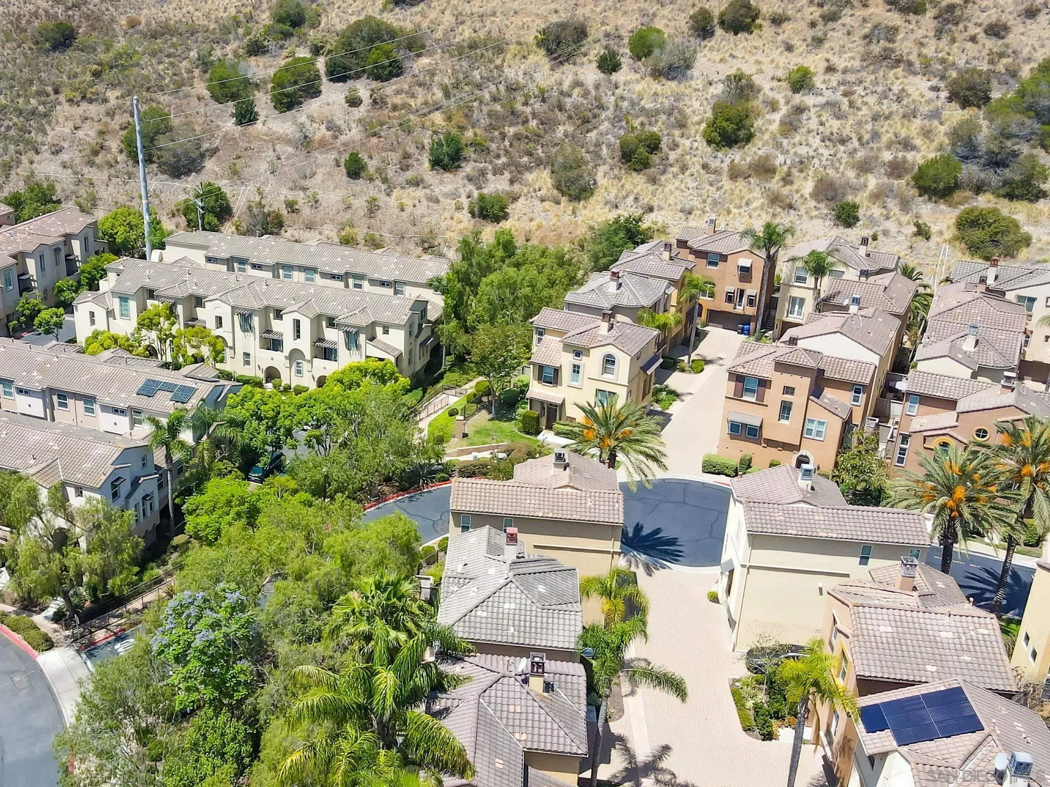 https://cdn.realtyfeed.com/cdn/127/260013631/5d8602bd880ca9abb1e6031d6ed8678b.webp