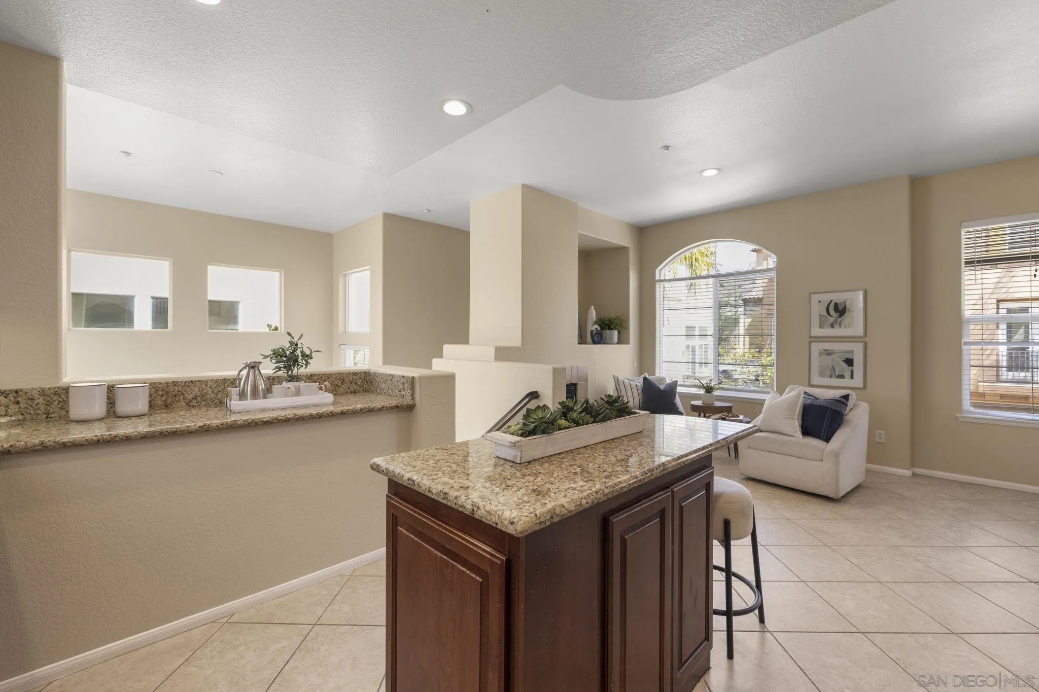 https://cdn.realtyfeed.com/cdn/127/260013631/603d381d85f86ddf83b7fb97bcba8837.webp