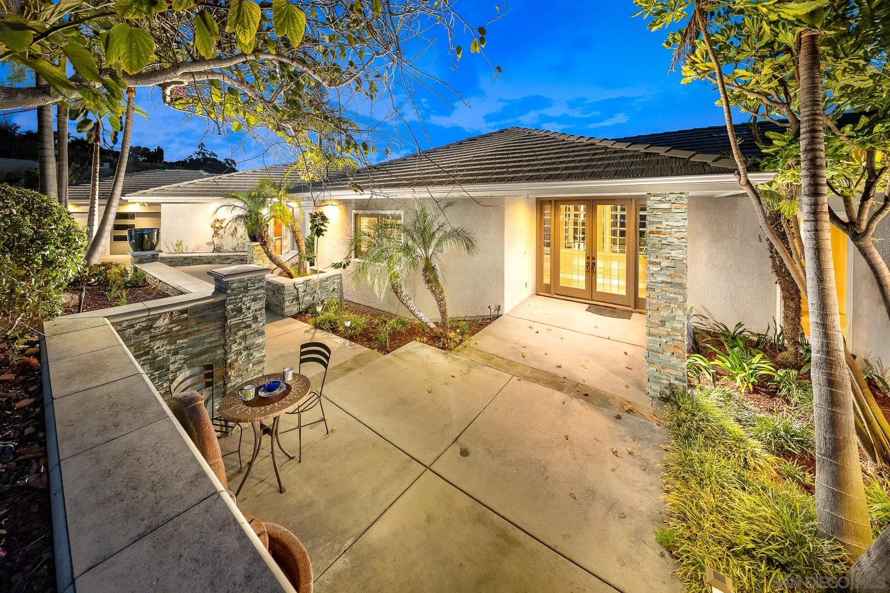 https://cdn.realtyfeed.com/cdn/127/260013633/68926b37343e7ac1d2ec92043d5d69f8.webp