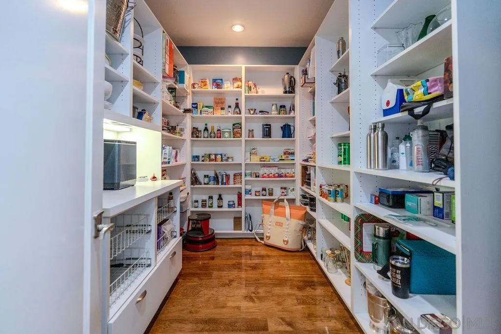 https://cdn.realtyfeed.com/cdn/127/260013633/863ffdb41127c2e88cec259222d98412.webp