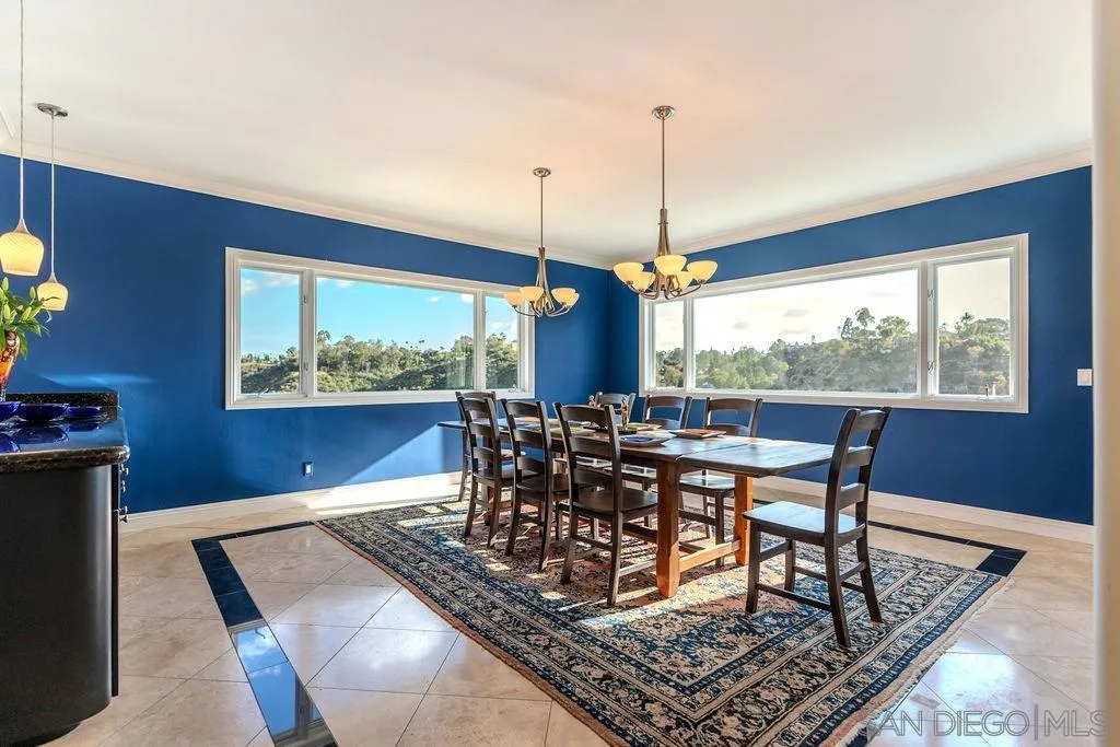https://cdn.realtyfeed.com/cdn/127/260013633/8daa8c40282e150d09184f1d0fd7cdcc.webp