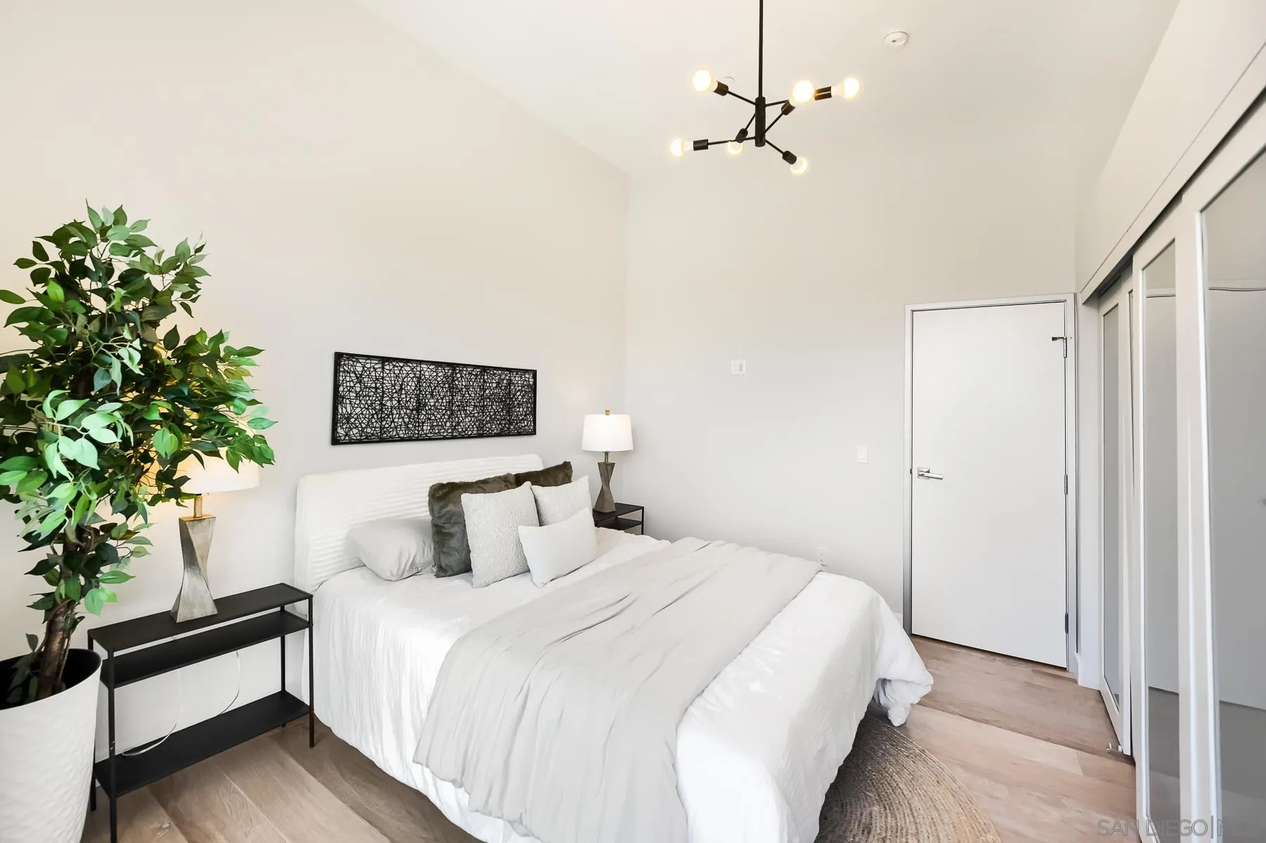 https://cdn.realtyfeed.com/cdn/127/260013634/11c1109370d9040826a8639e7bb1f0ef.webp