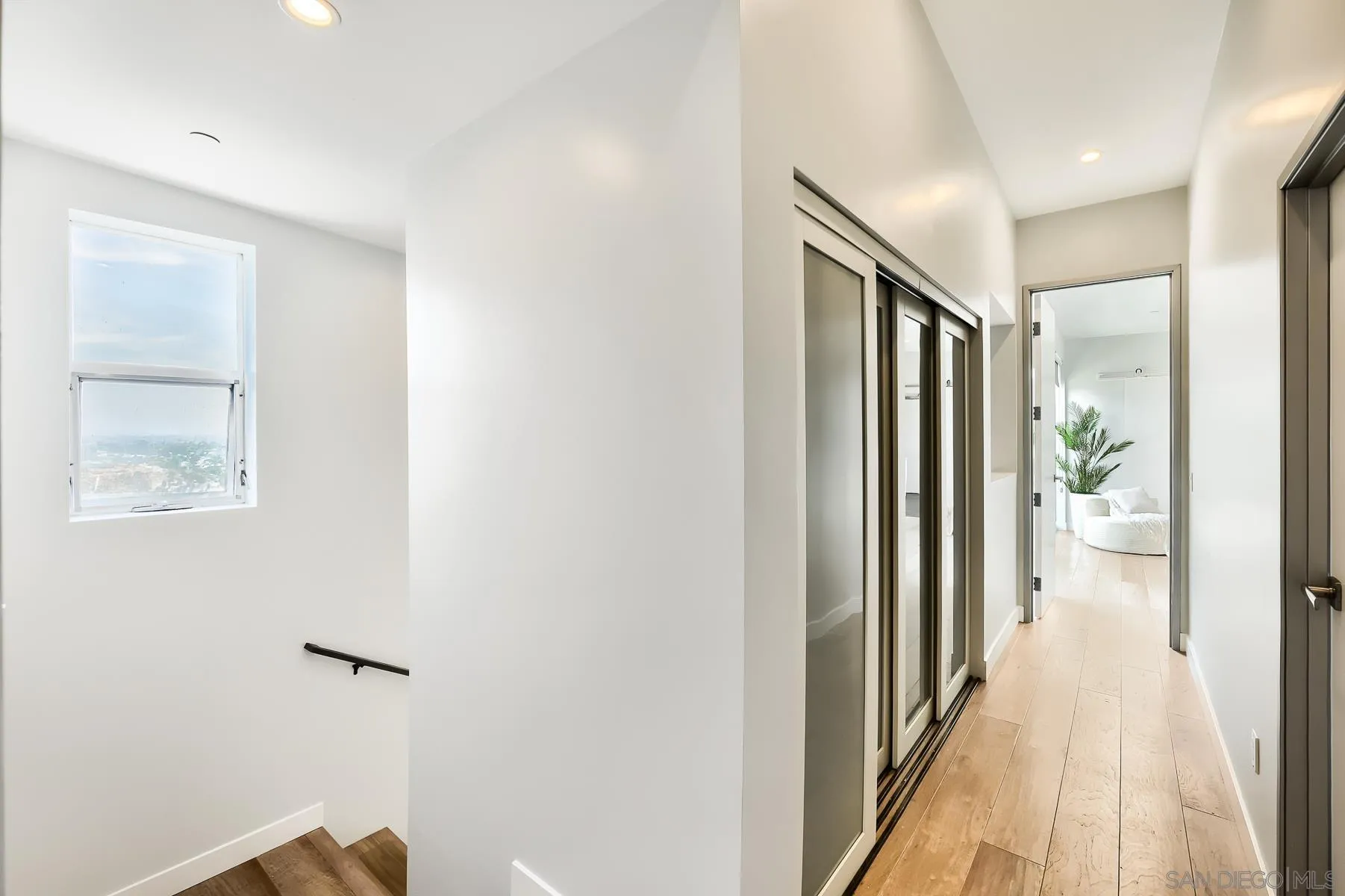 https://cdn.realtyfeed.com/cdn/127/260013634/37f5b075e2b188e67c212f1994a3a9c4.webp