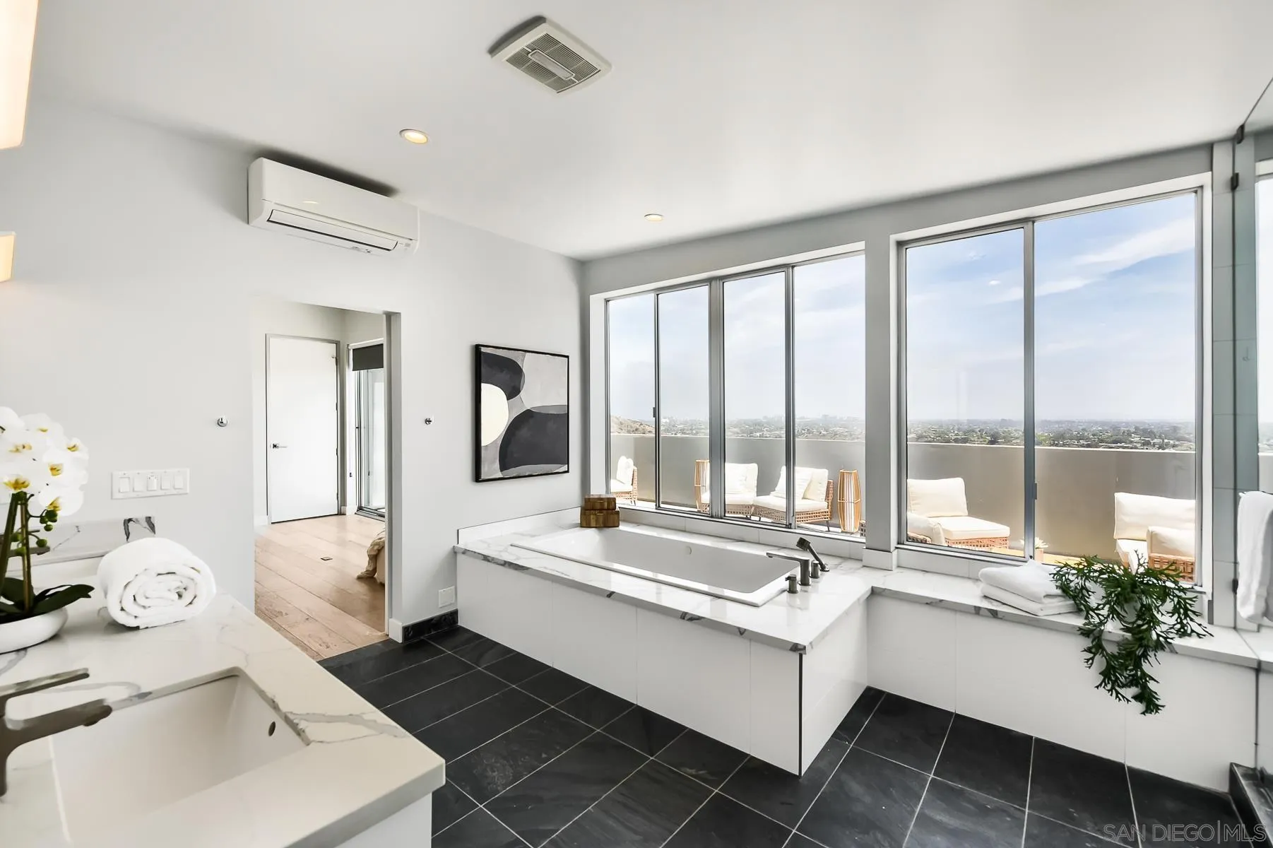 https://cdn.realtyfeed.com/cdn/127/260013634/47d432e3abde0df4fde6aeb5f0537116.webp