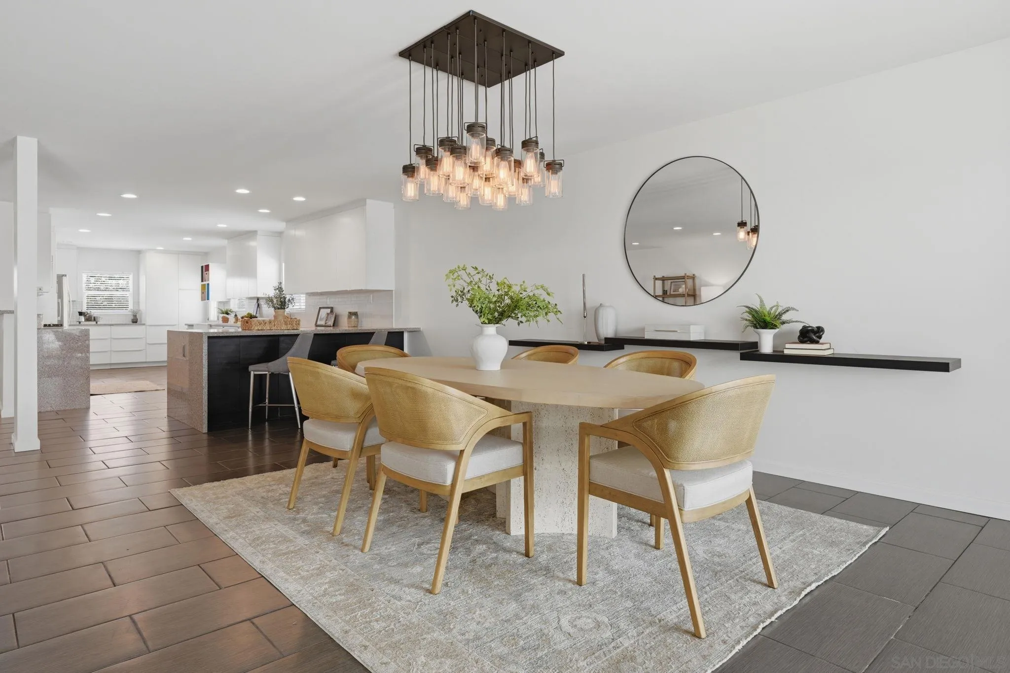 https://cdn.realtyfeed.com/cdn/127/260013636/0f868e034ad1a3cc7a17e2d291e1ada2.webp