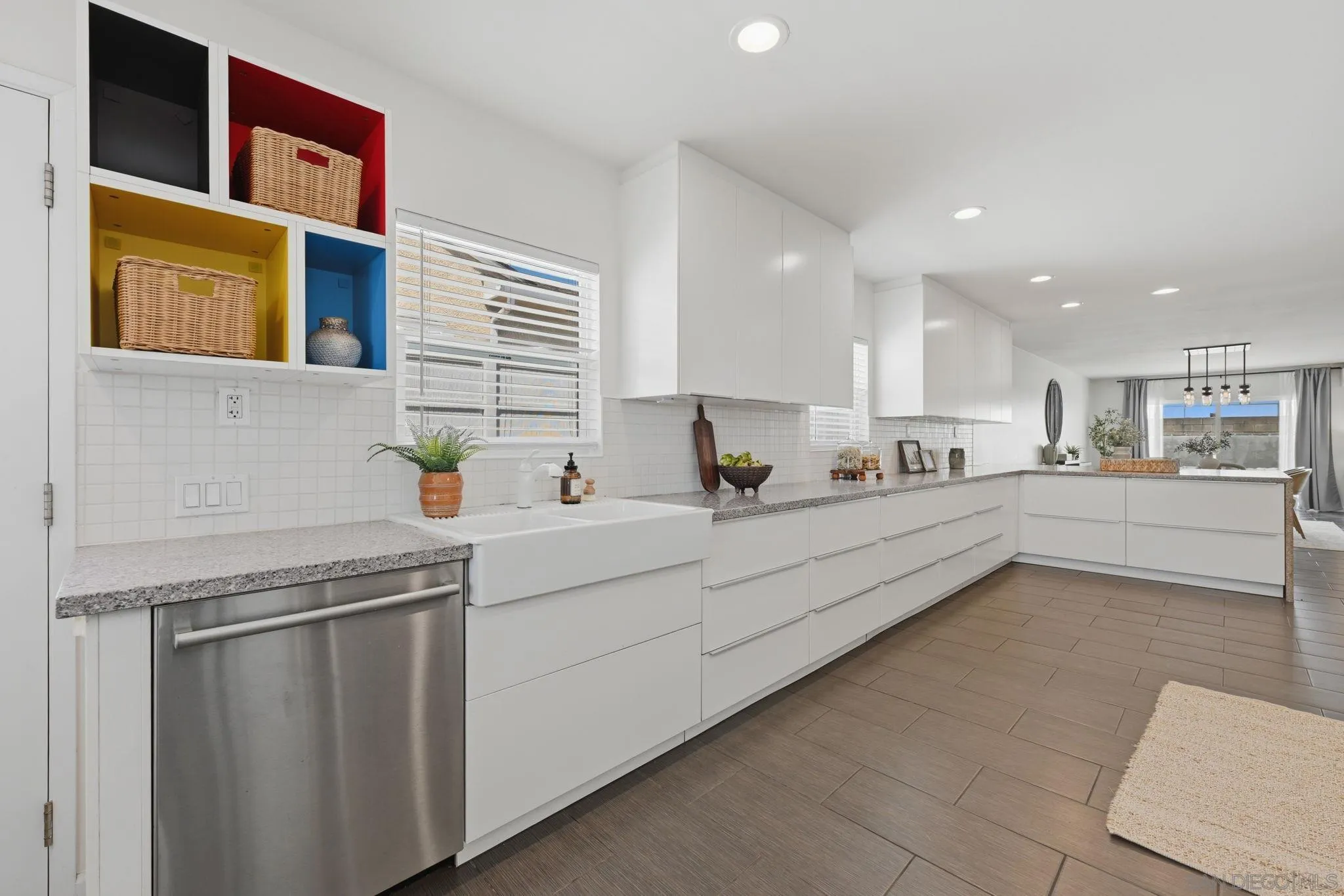https://cdn.realtyfeed.com/cdn/127/260013636/6bdd86e71d9dd313b372a9f50f67045b.webp