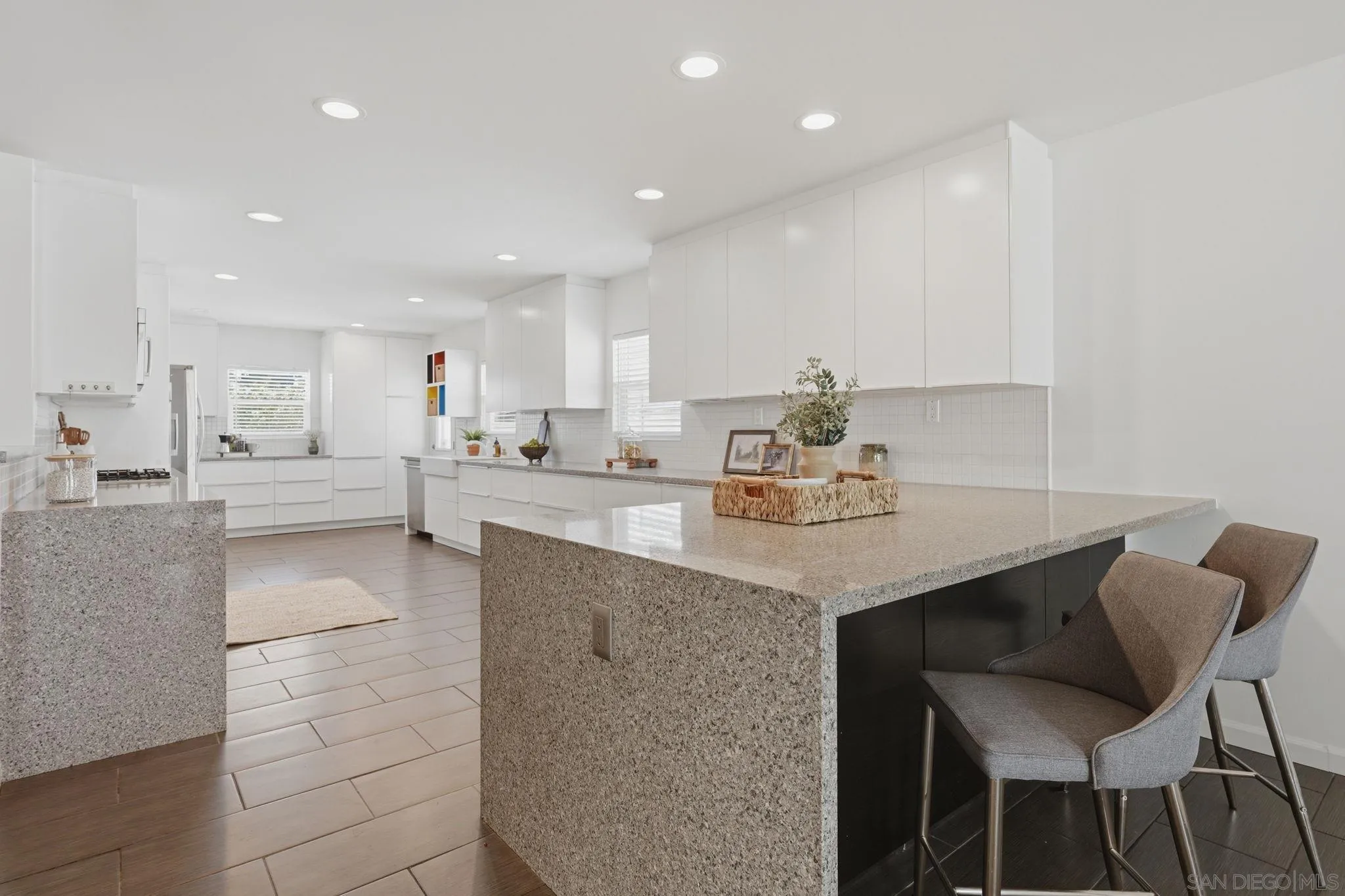 https://cdn.realtyfeed.com/cdn/127/260013636/c77c3779e727ff911c034c2853ec4d4b.webp