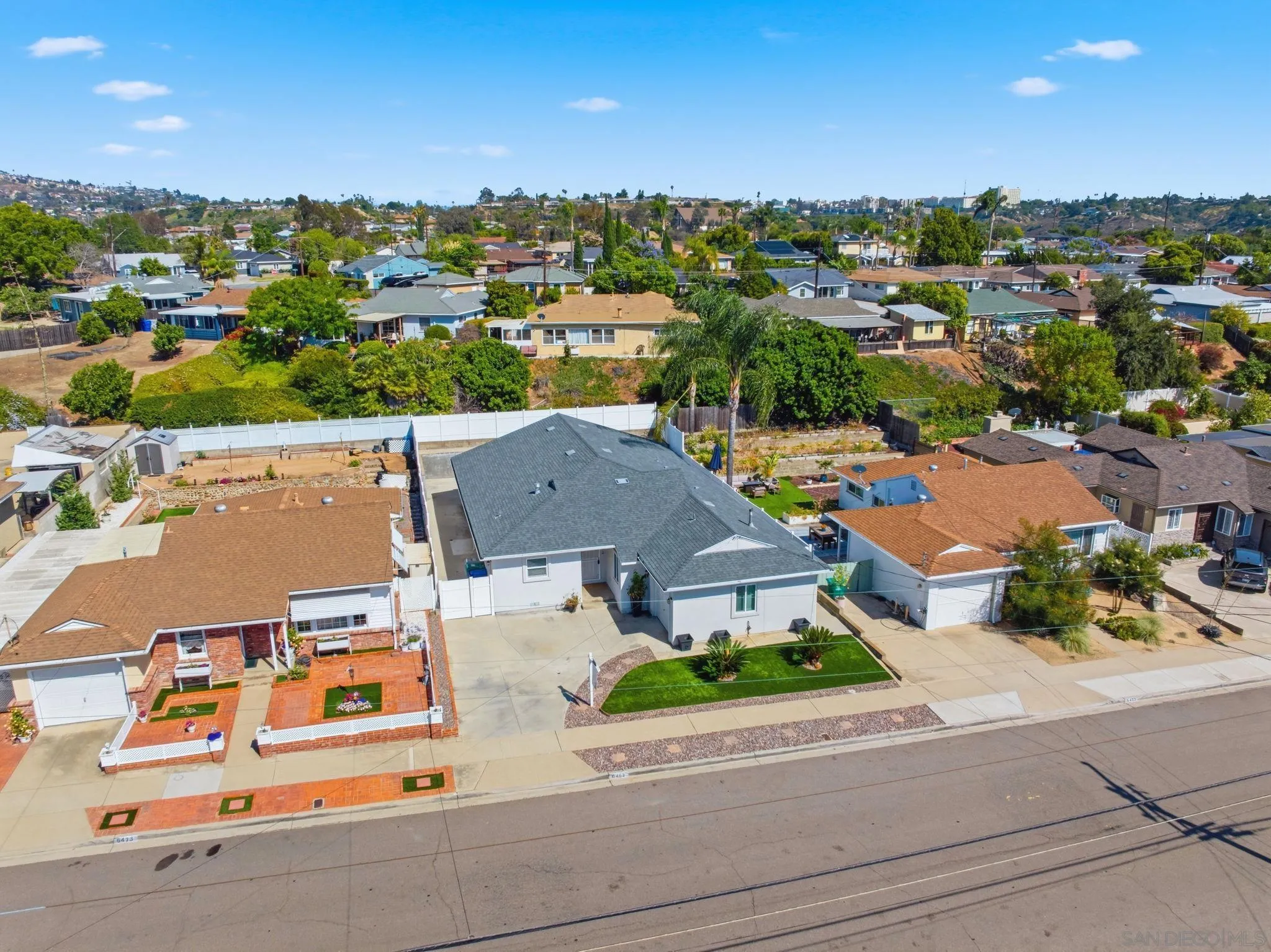 https://cdn.realtyfeed.com/cdn/127/260013636/cc78a76b3ca7a2efa1238e542b6aa8f9.webp