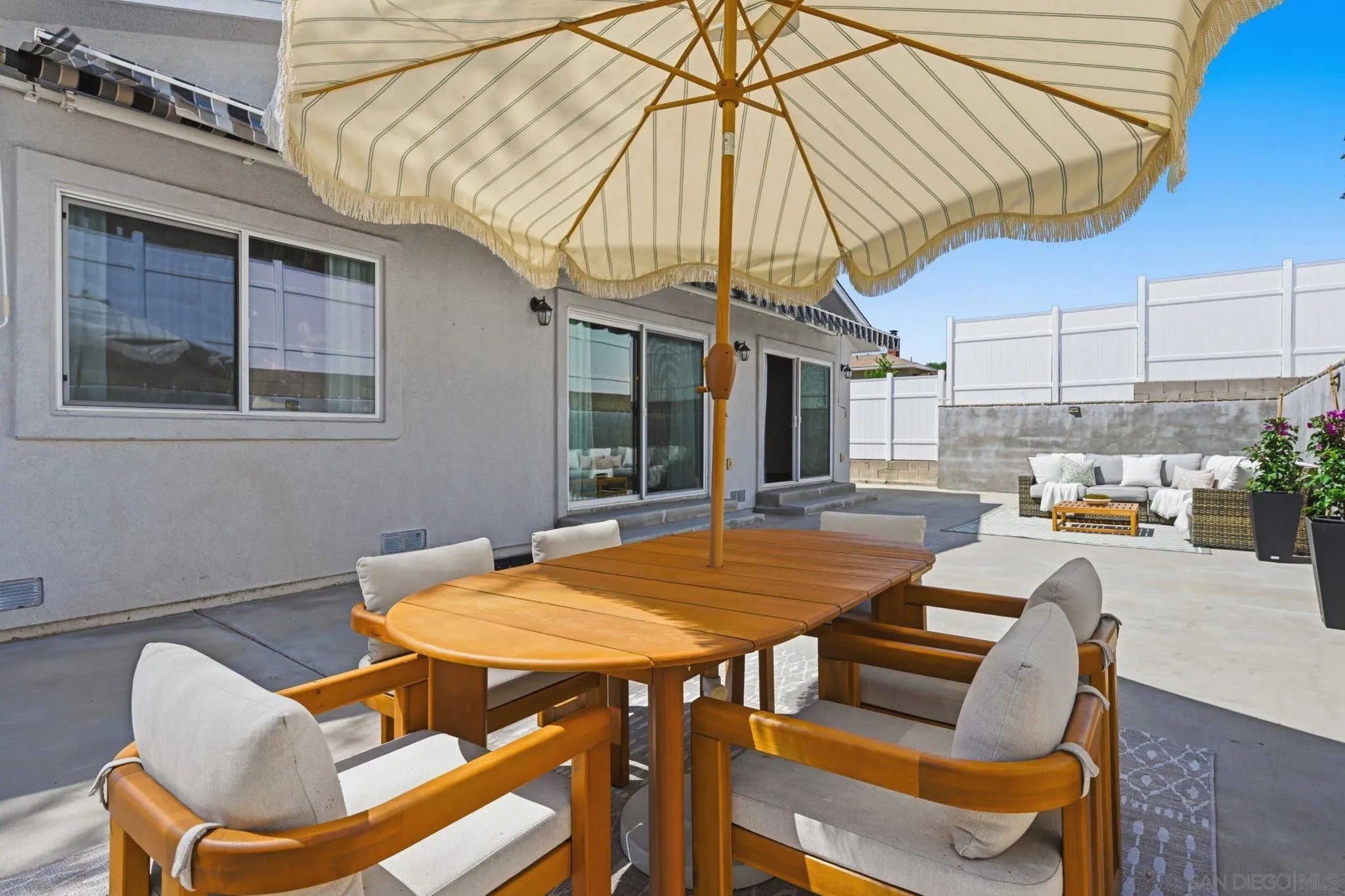 https://cdn.realtyfeed.com/cdn/127/260013636/e00befadf3f34658315b190d3718b1ad.webp