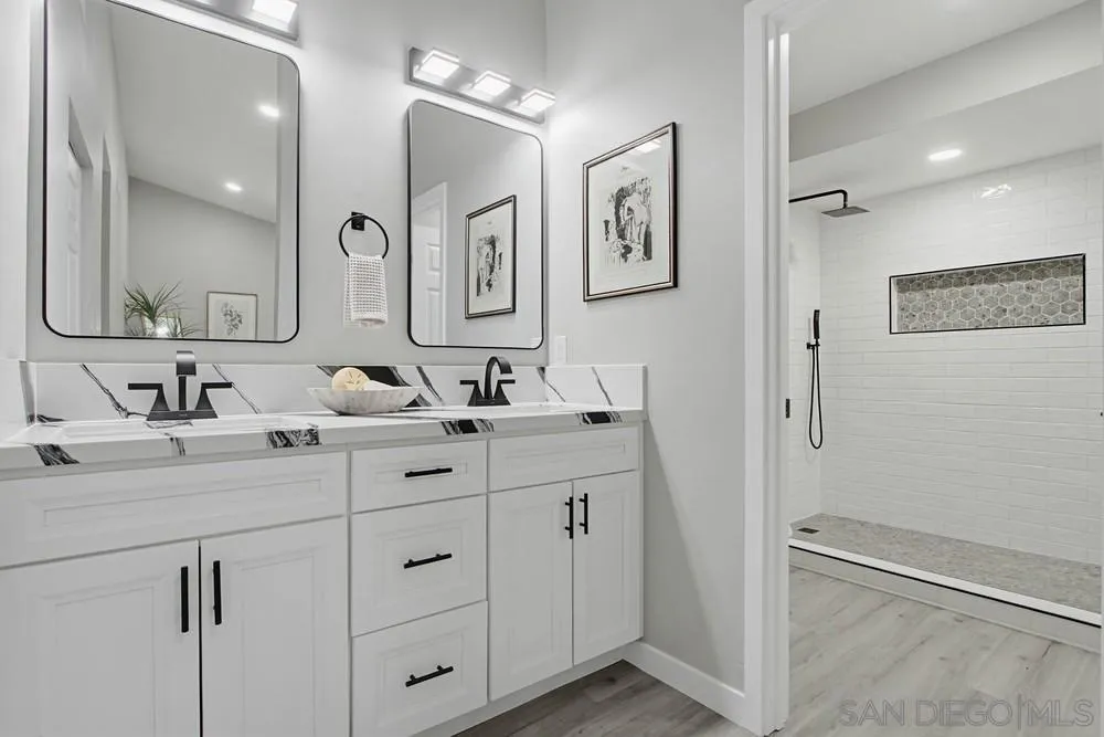 https://cdn.realtyfeed.com/cdn/127/260013640/1a960018f2a91b7342825bf64b2420b9.webp