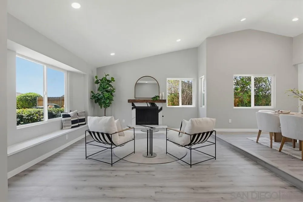 https://cdn.realtyfeed.com/cdn/127/260013640/1b63fd5512fd1e9b40519c87721a8663.webp