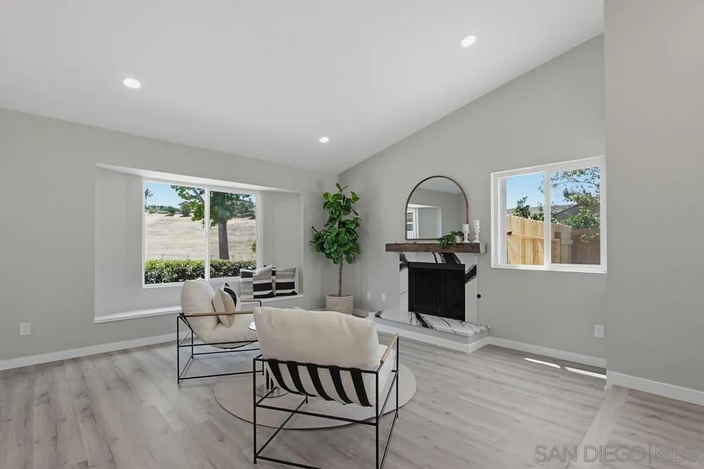 https://cdn.realtyfeed.com/cdn/127/260013640/33b161b5679c4e73c600c27d8616a620.webp