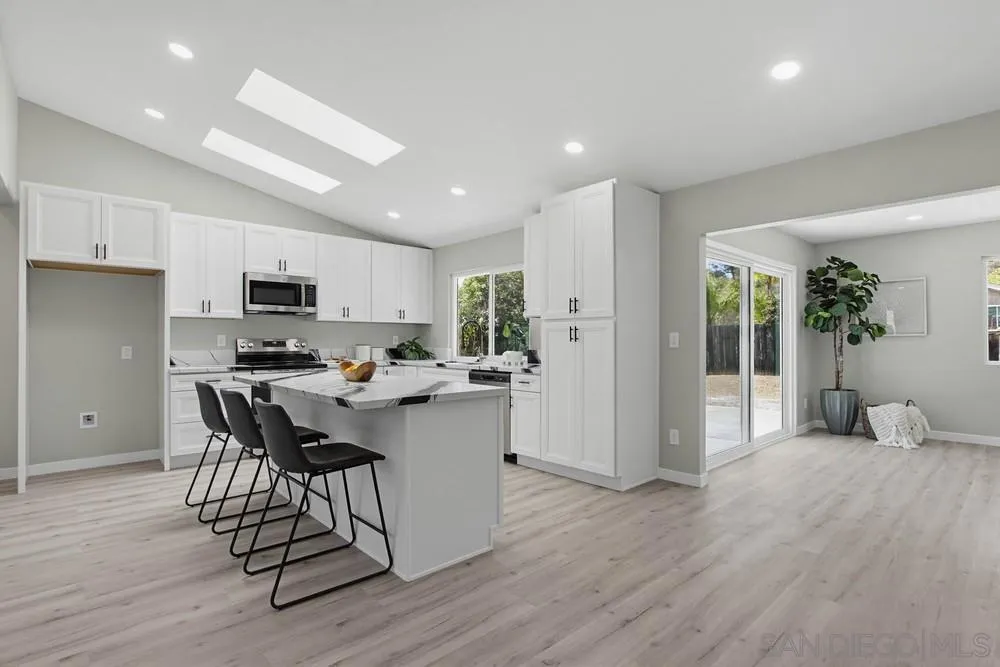 https://cdn.realtyfeed.com/cdn/127/260013640/73d948fa02e4fcb92d119c4ffc4c1486.webp