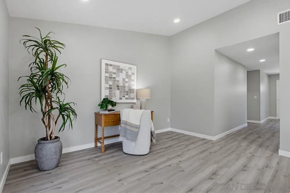 https://cdn.realtyfeed.com/cdn/127/260013640/81a94f5ee856182399a39e82273f063d.webp
