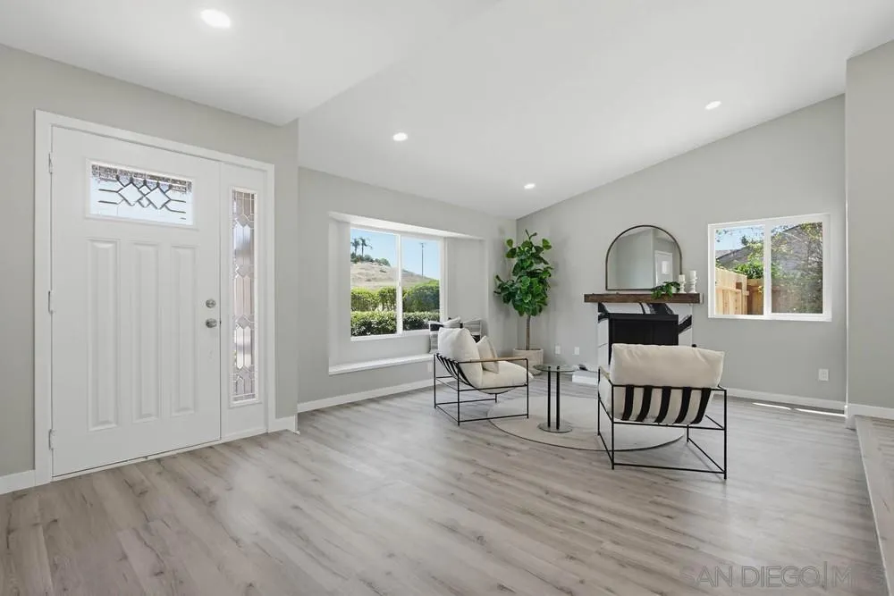 https://cdn.realtyfeed.com/cdn/127/260013640/a584e7e1f50fcd6aaefee2b567ffa929.webp