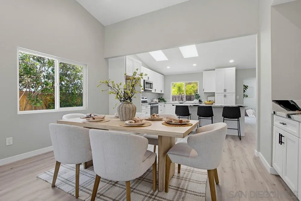 https://cdn.realtyfeed.com/cdn/127/260013640/ccbaa2abfec908e3f23b84e6a83a2d56.webp