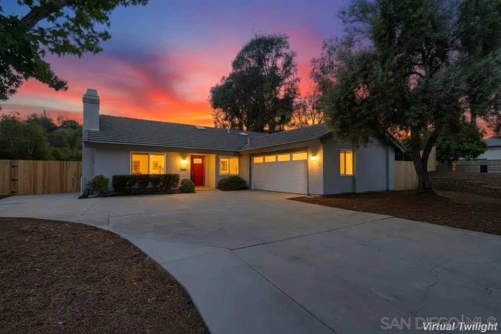 https://cdn.realtyfeed.com/cdn/127/260013640/fb5efbd1fcb1cd5086e252e4c43adbc0.webp