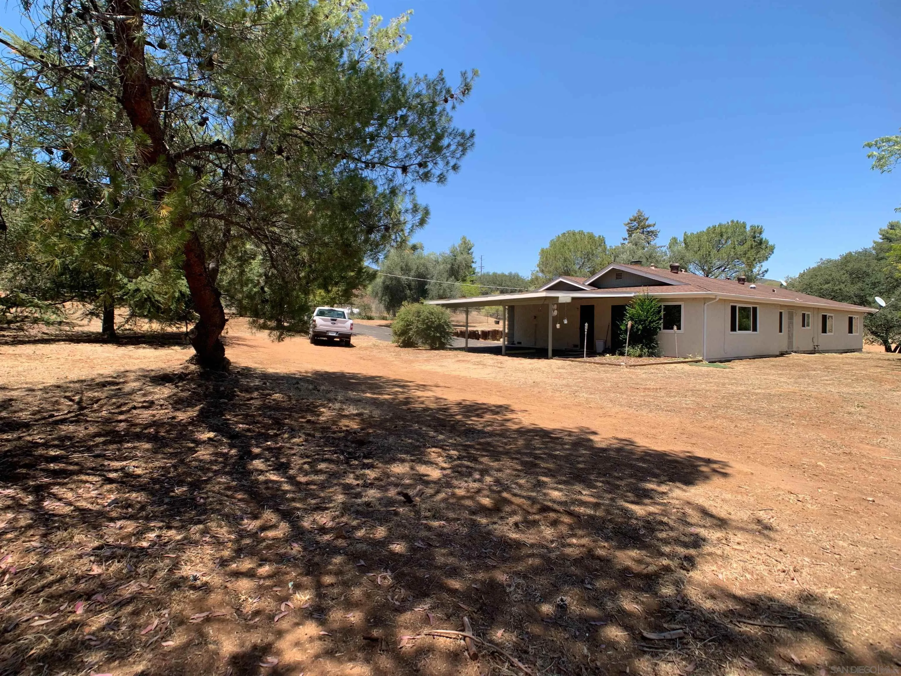 https://cdn.realtyfeed.com/cdn/127/260013641/0a7ca7f00bb45a59463449d1ad35d91b.webp