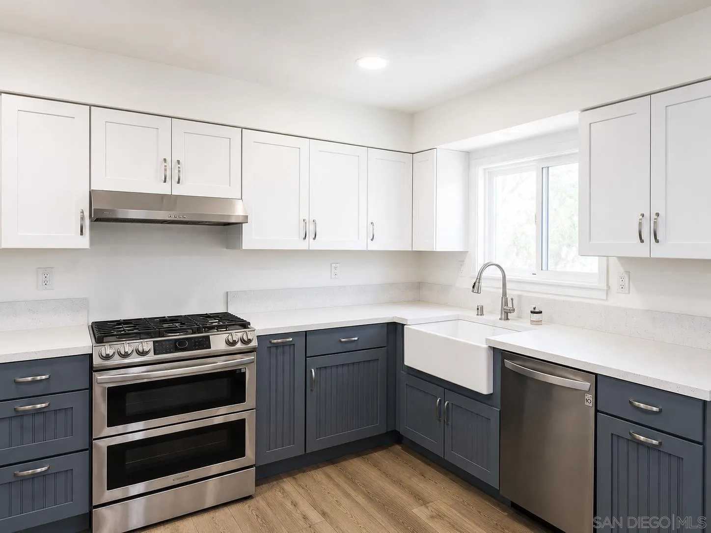 https://cdn.realtyfeed.com/cdn/127/260013641/933aa1c622db80d6564804333d7fd0c2.webp