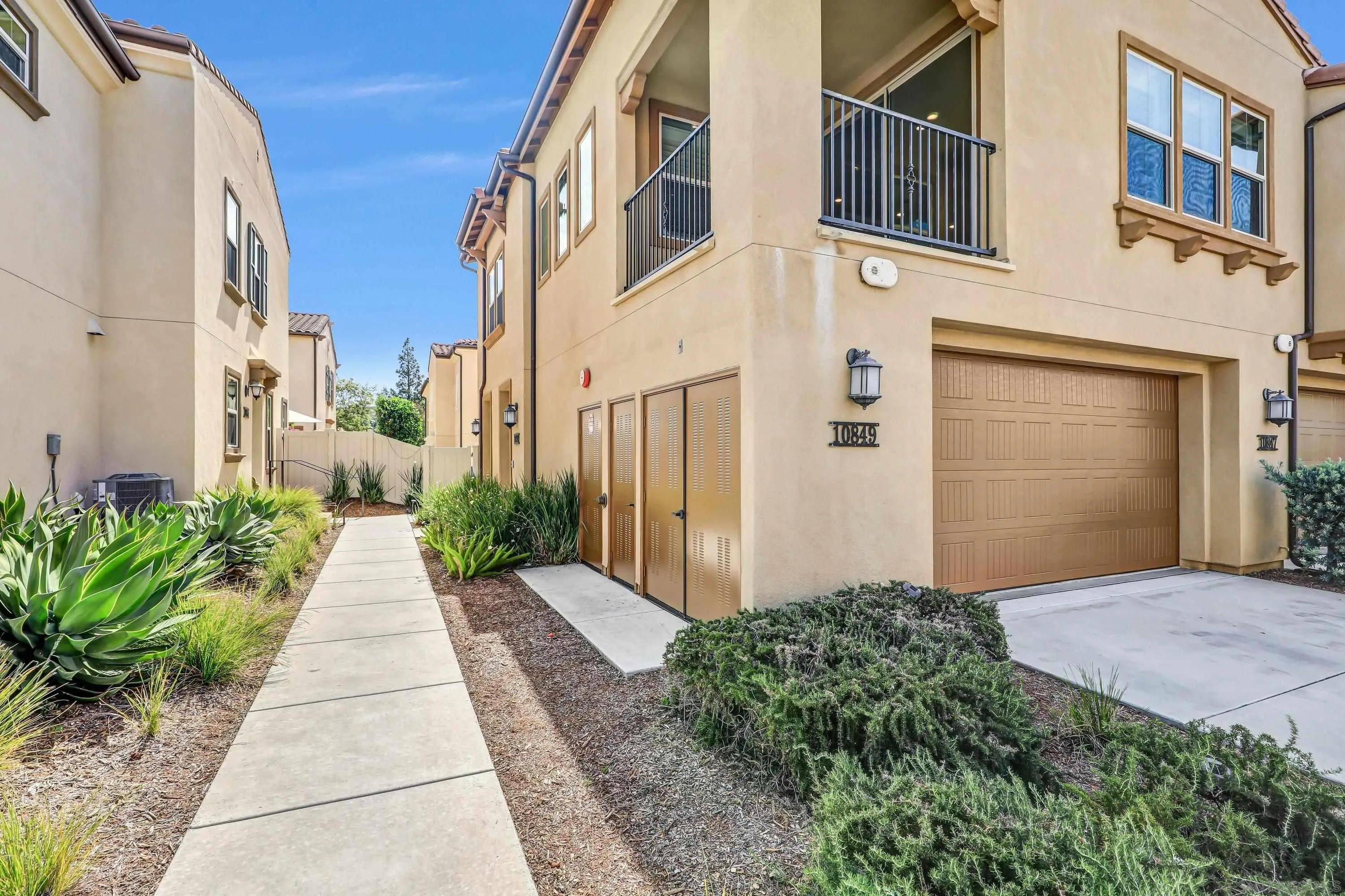 https://cdn.realtyfeed.com/cdn/127/260013645/a49093bef74ffff008adc67f064ea20d.webp