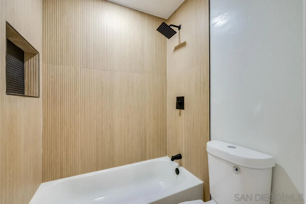 Photo #13: 260013646 Listing: Photo #13