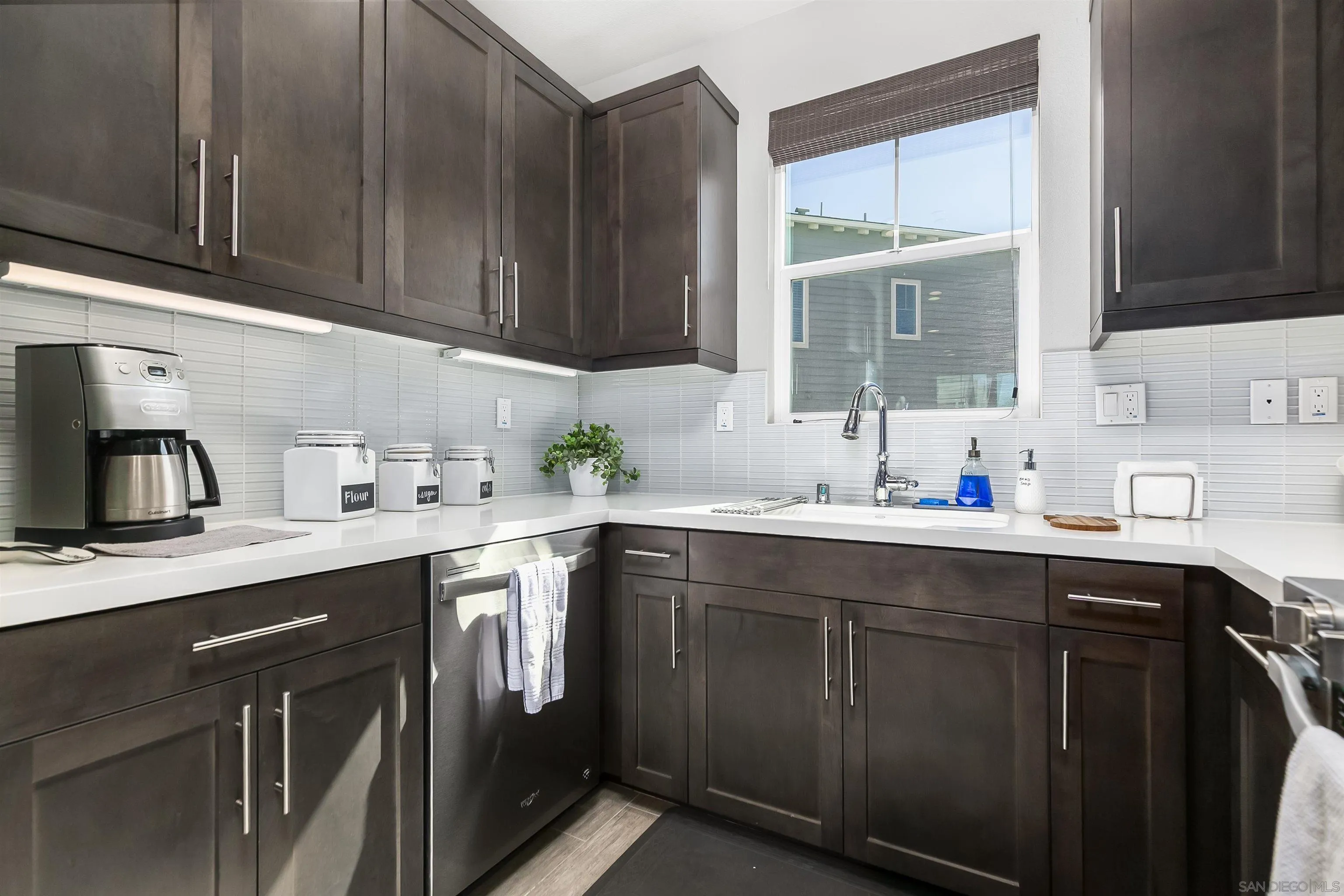 Photo #10: 260013648 Listing: Photo #10