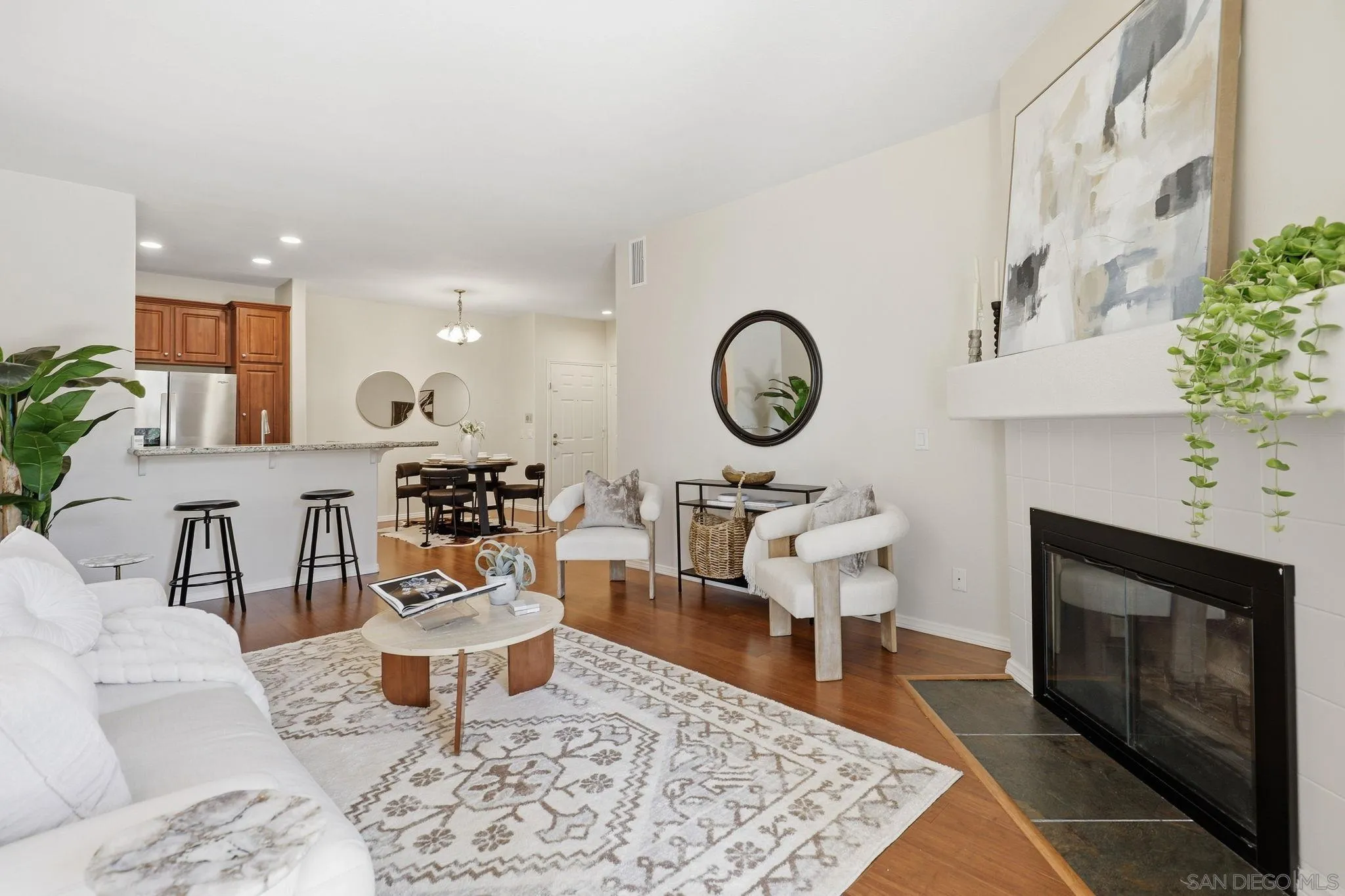 Photo #3: 260013650 Listing: Photo #3