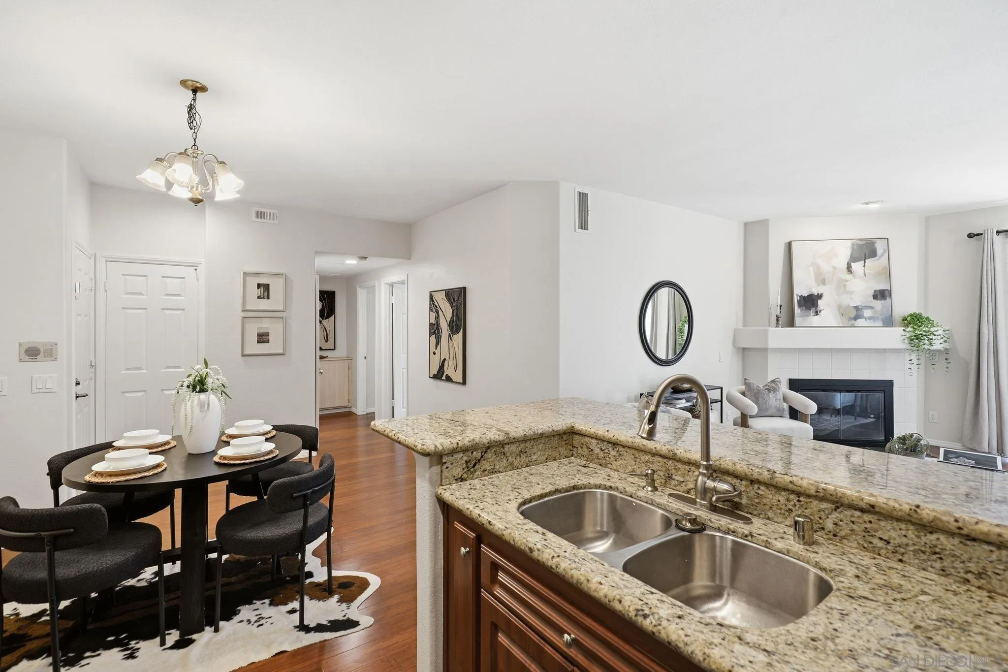 Photo #9: 260013650 Listing: Photo #9
