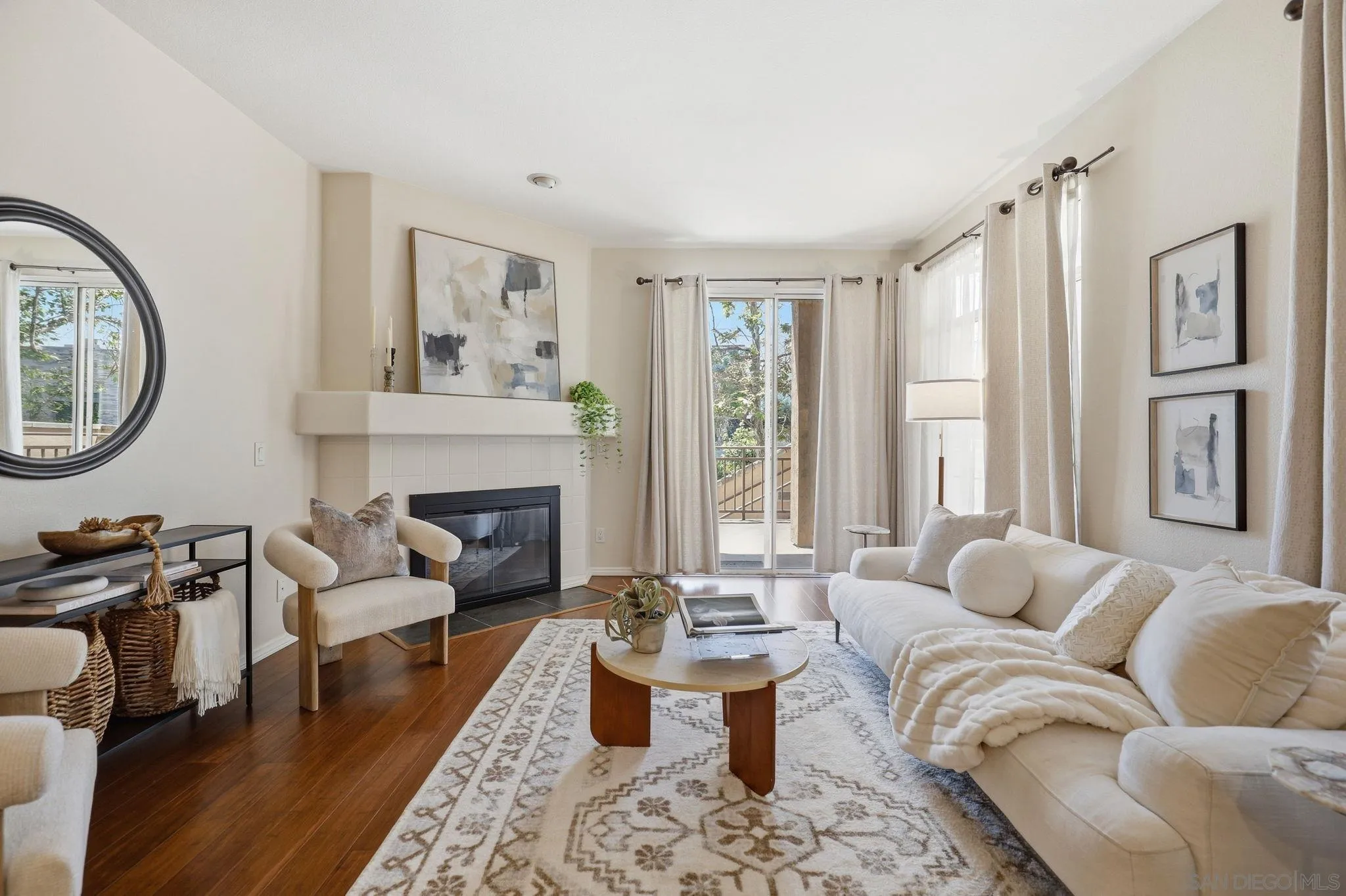 Photo #1: 260013650 Listing: Photo #1