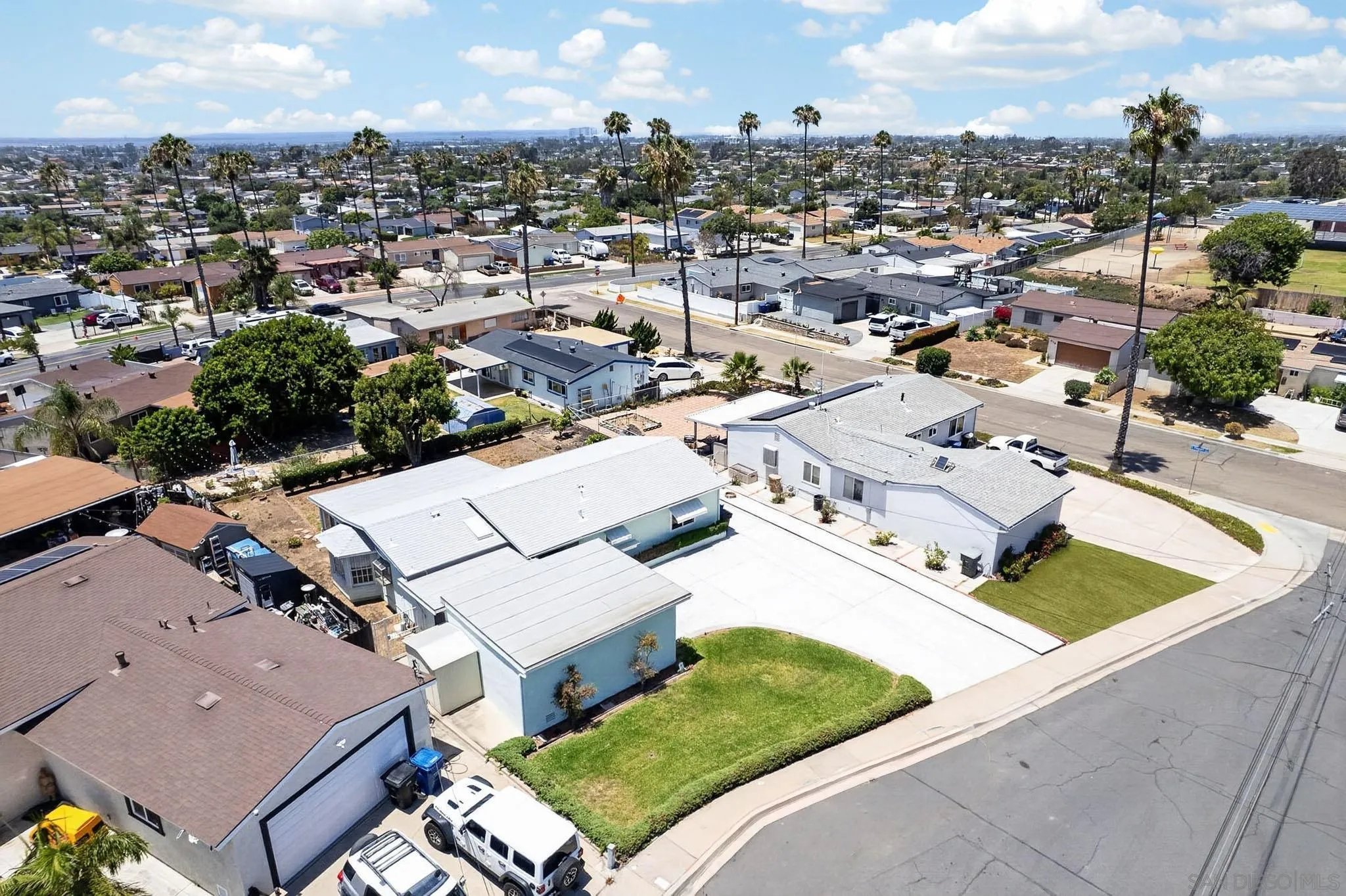 https://cdn.realtyfeed.com/cdn/127/260013653/59ab0f6b4b89be0fa4a85103e137f092.webp