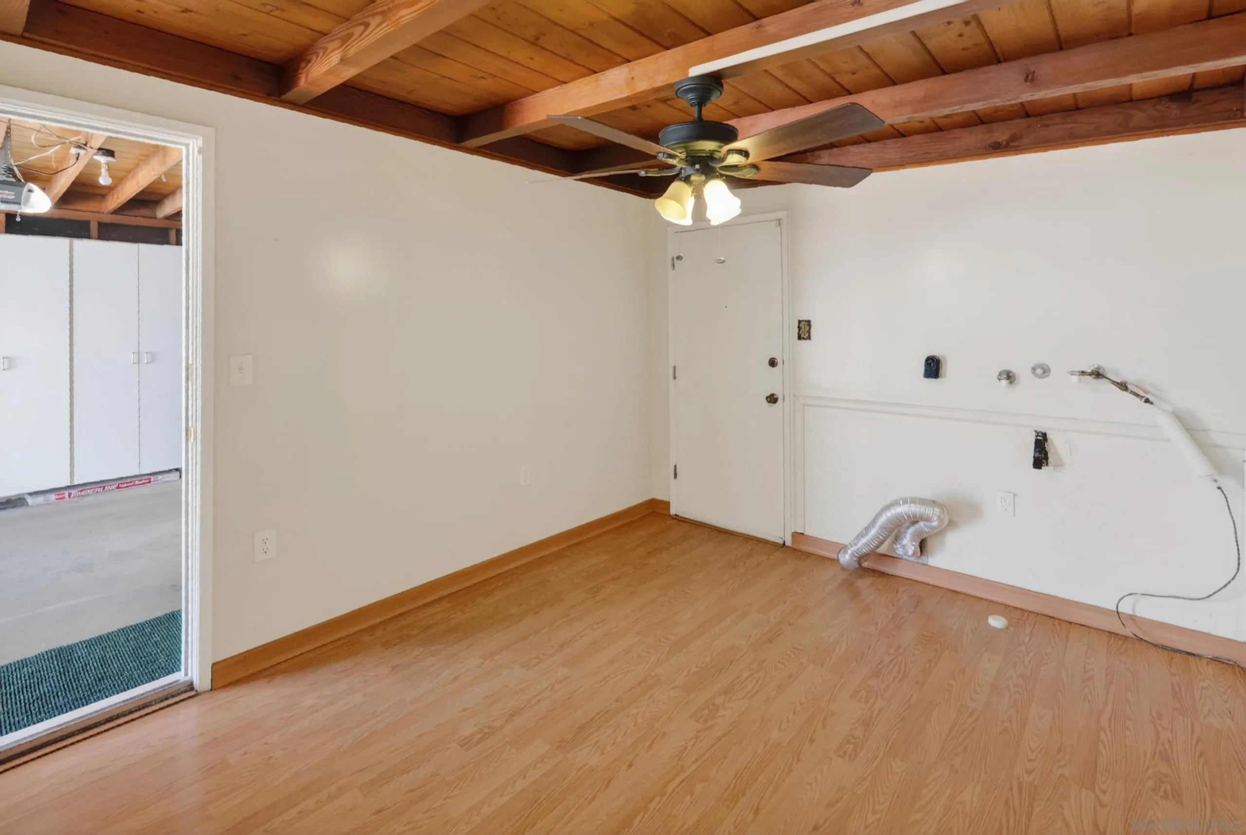 https://cdn.realtyfeed.com/cdn/127/260013653/769c0f5acb4ddcff07e644269fe6486e.webp