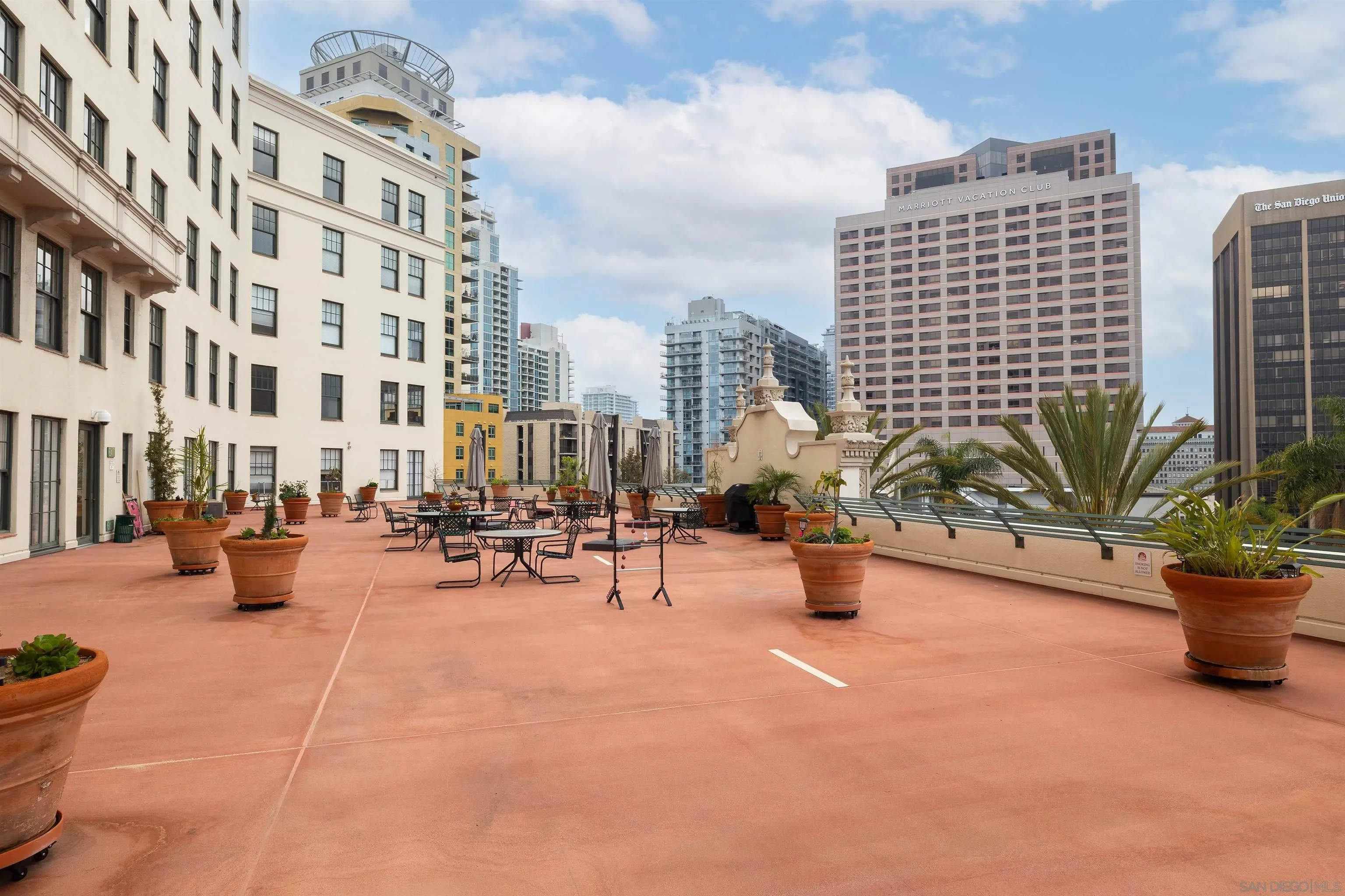 https://cdn.realtyfeed.com/cdn/127/260013655/331c8f85e797f04f02d63224383afd78.webp