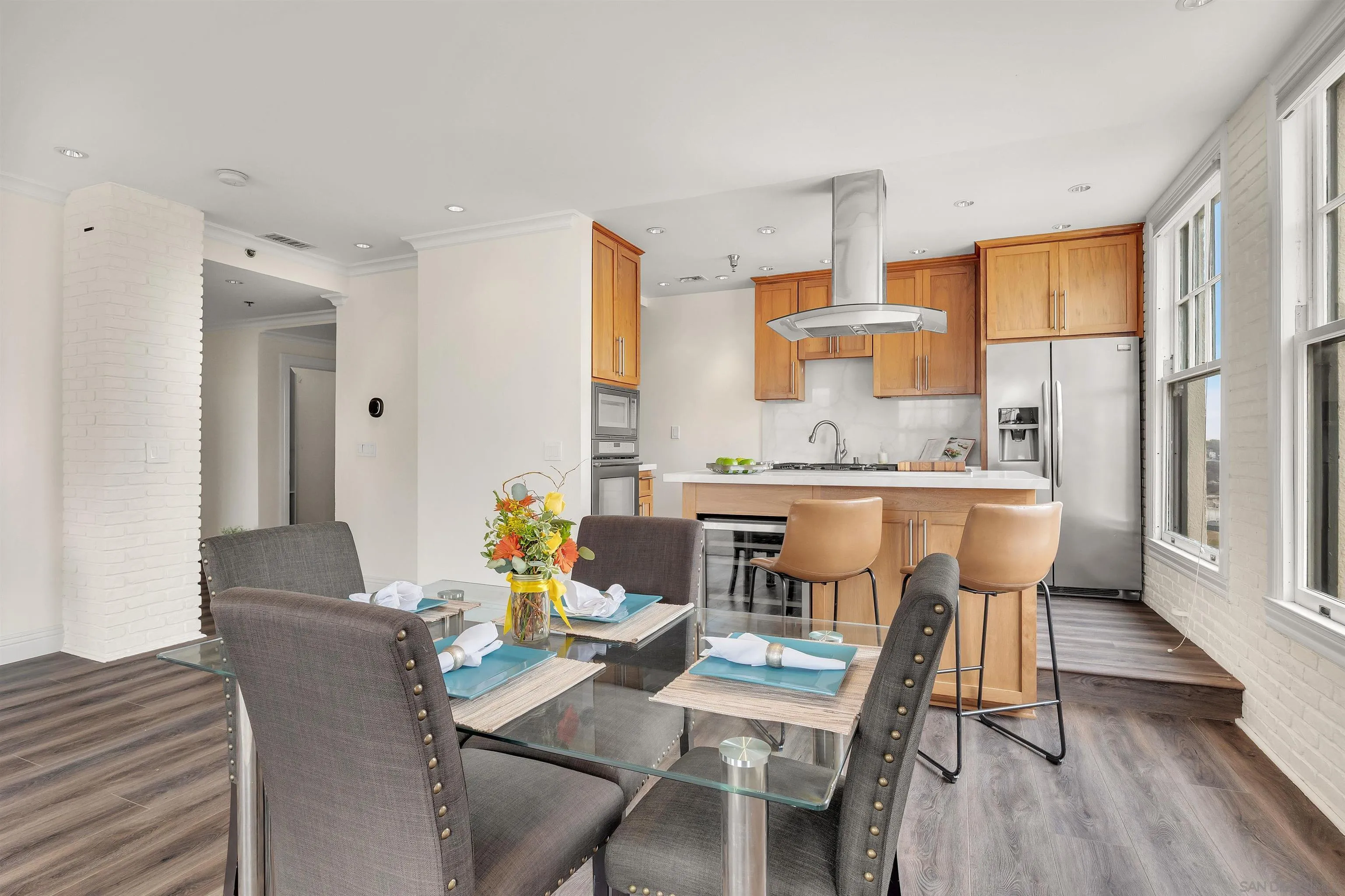 https://cdn.realtyfeed.com/cdn/127/260013655/46f4f9e3ce46167c03288b93c6807009.webp