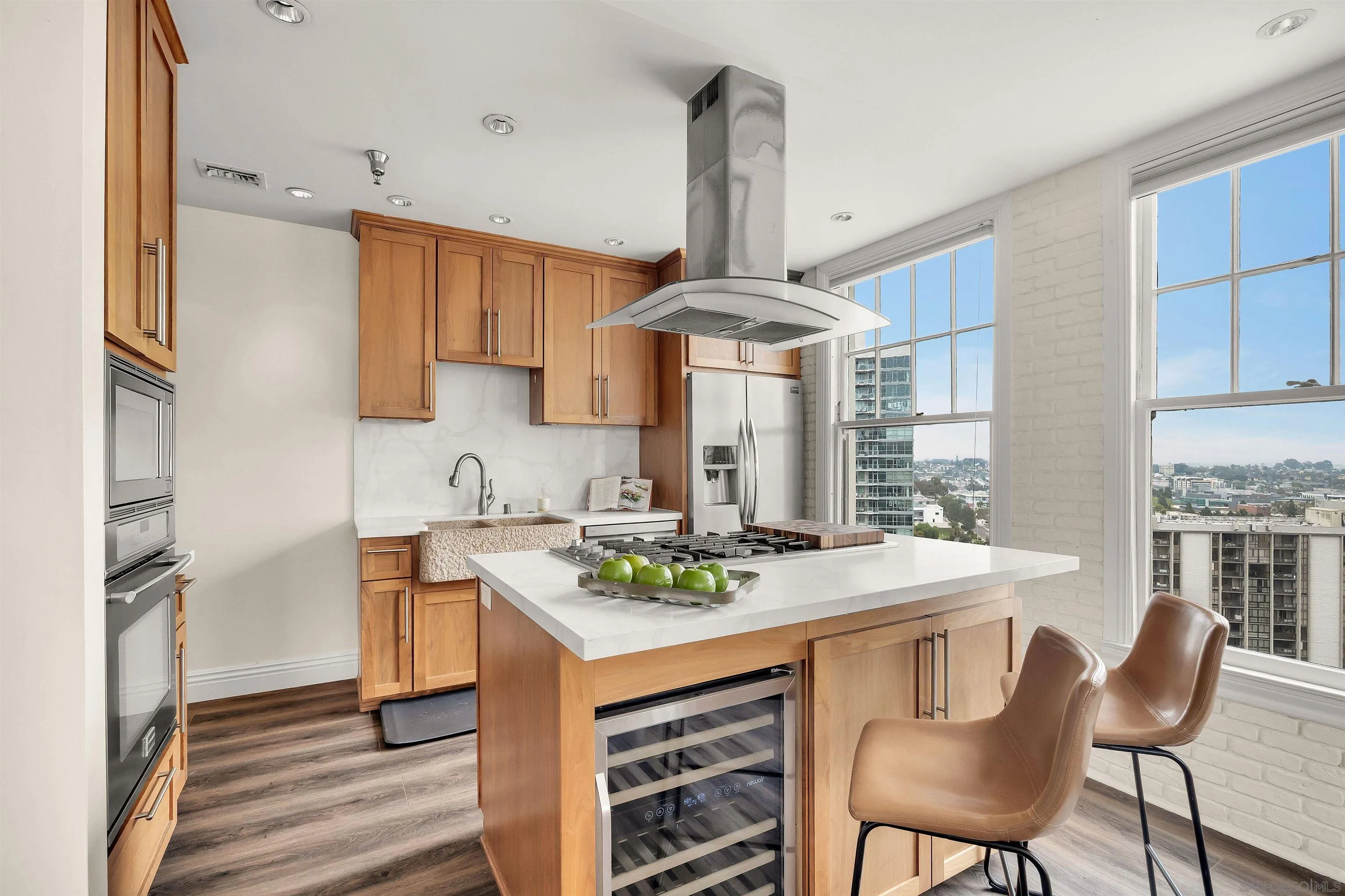 https://cdn.realtyfeed.com/cdn/127/260013655/77aee015c898e9333687e28fd3063561.webp
