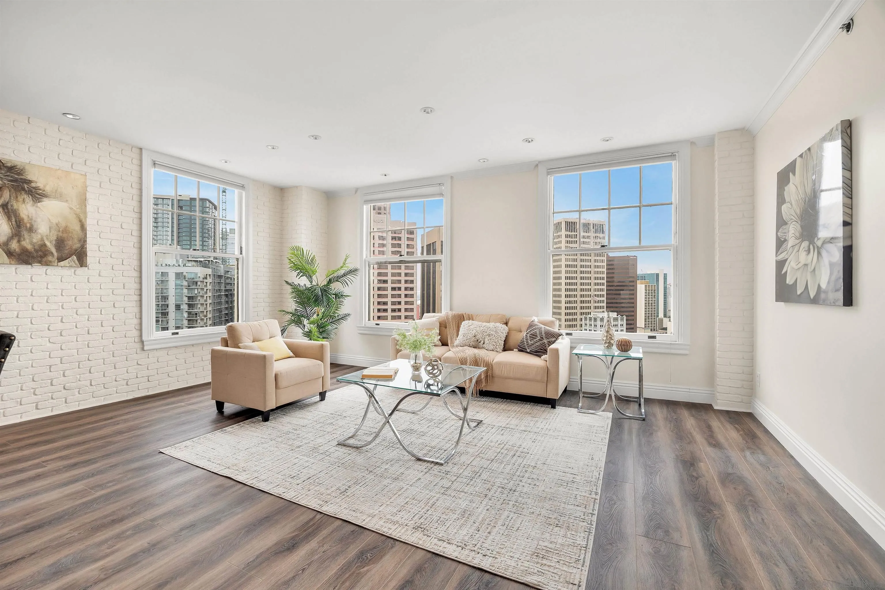 https://cdn.realtyfeed.com/cdn/127/260013655/e3b8c29d79038dc5be50489b0b57ec19.webp