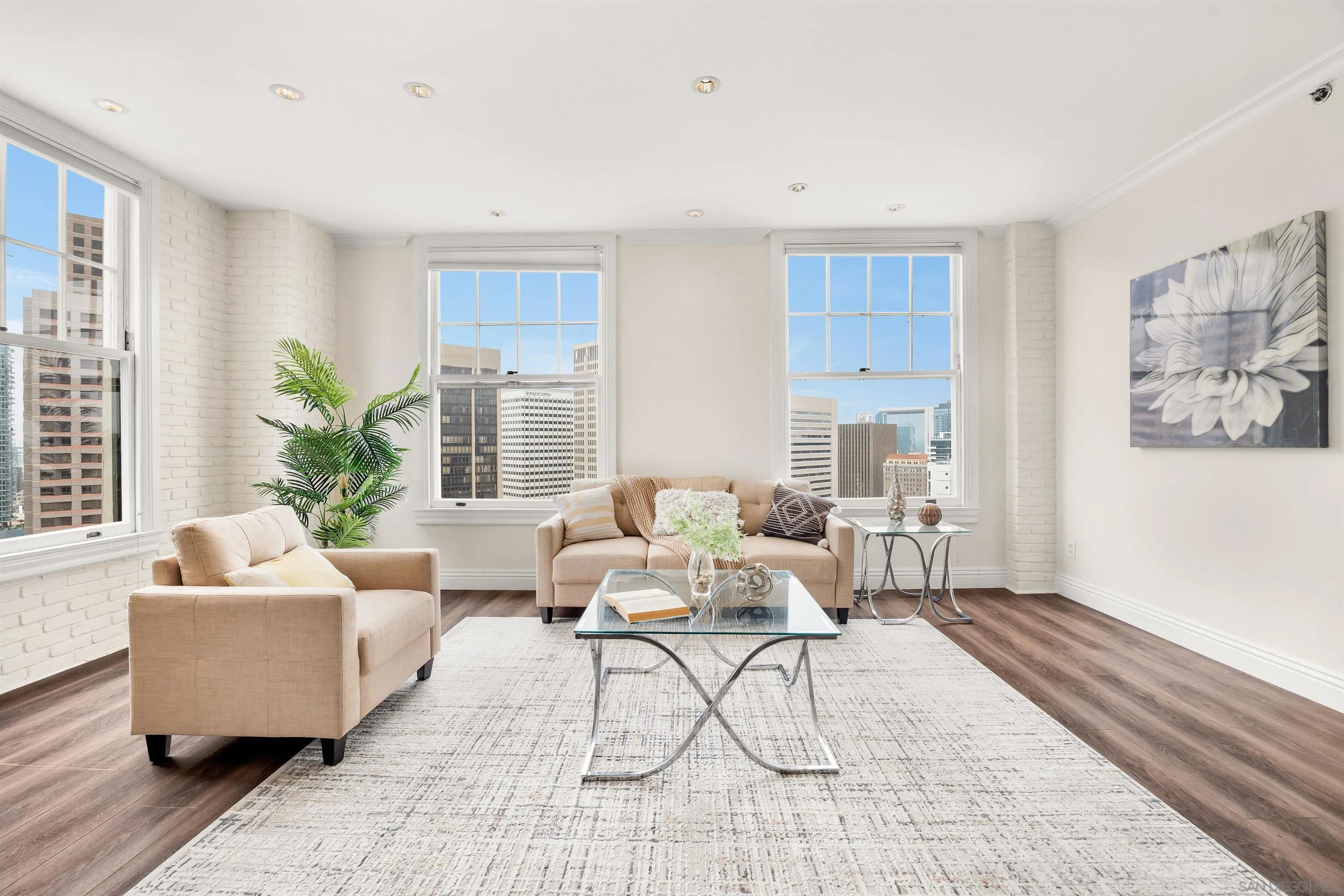 https://cdn.realtyfeed.com/cdn/127/260013655/f6300929a1826df94219f52121a97a90.webp