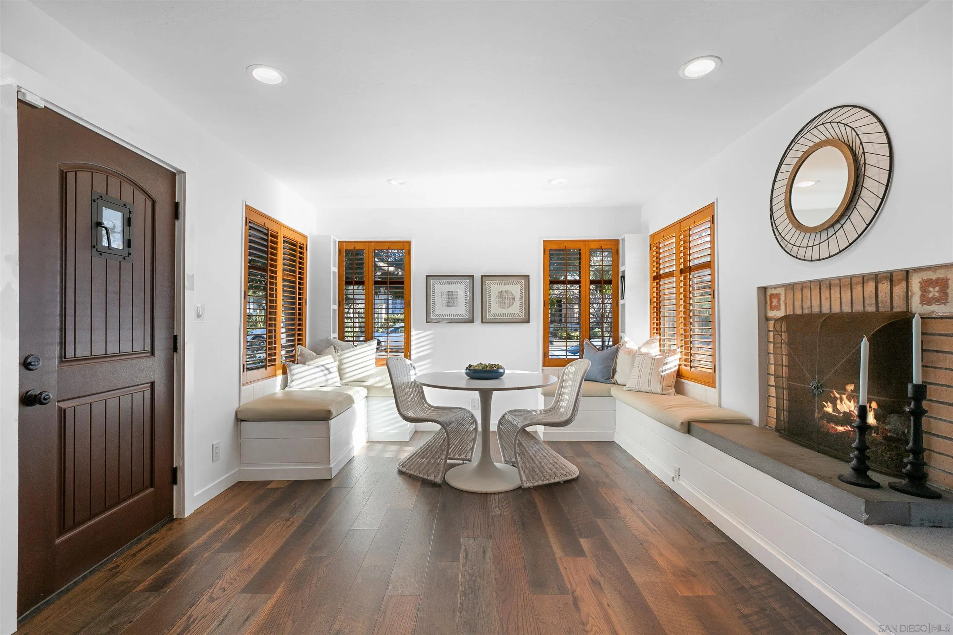 https://cdn.realtyfeed.com/cdn/127/260013660/16c9d5c298e6c77ef07d363163ec9e7d.webp