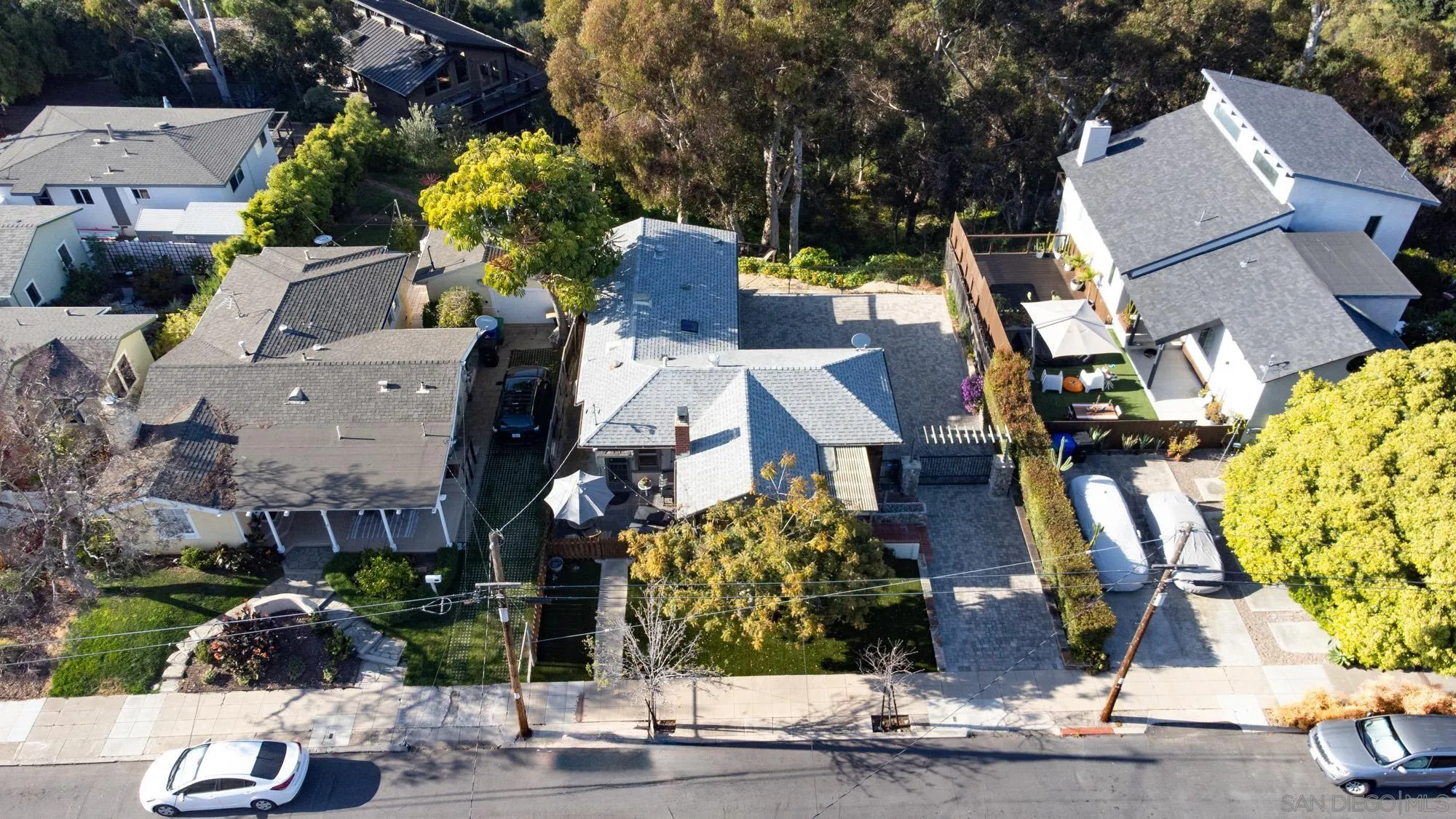 https://cdn.realtyfeed.com/cdn/127/260013660/2950defb33c8da579dc4d9fab339cbdc.webp