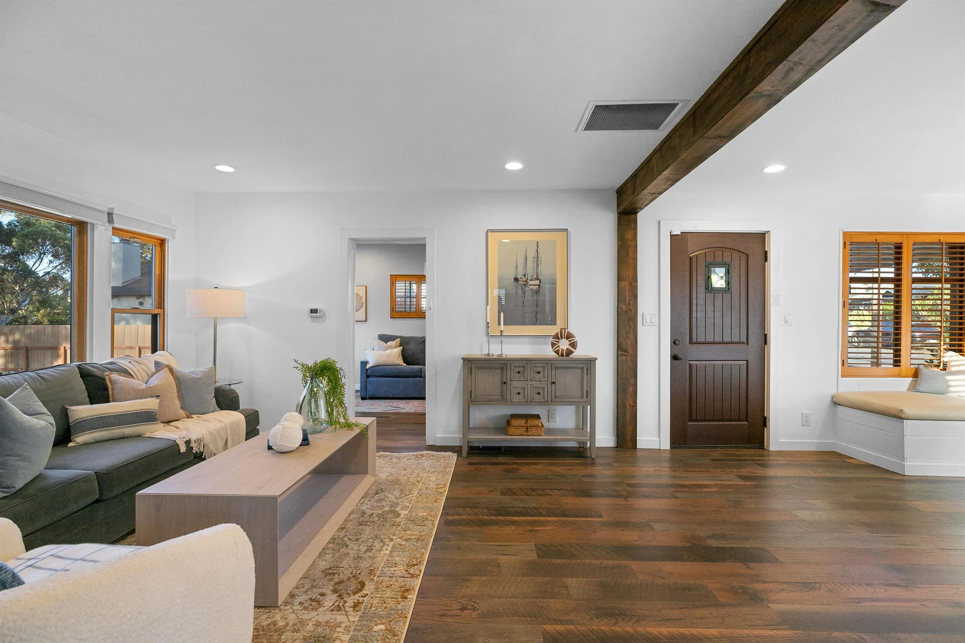 https://cdn.realtyfeed.com/cdn/127/260013660/b43e8e436f7886fbe6f185e5d538c980.webp